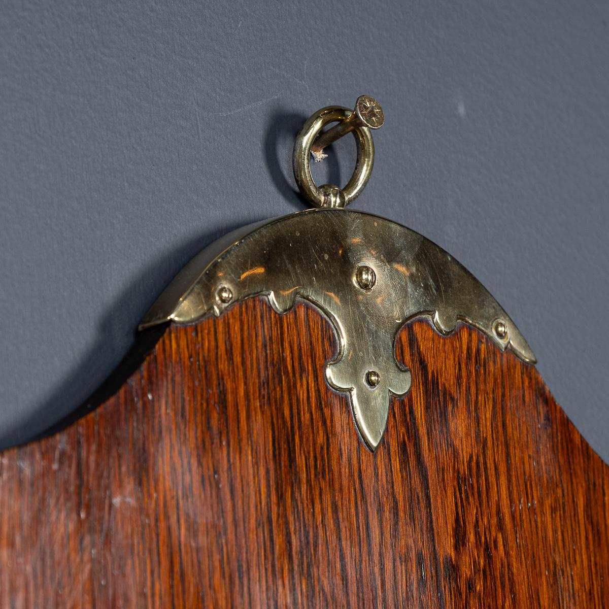 Porte-revues victorien du 19e siècle avec tête de renard et détails en laiton, vers 1890 en vente 5