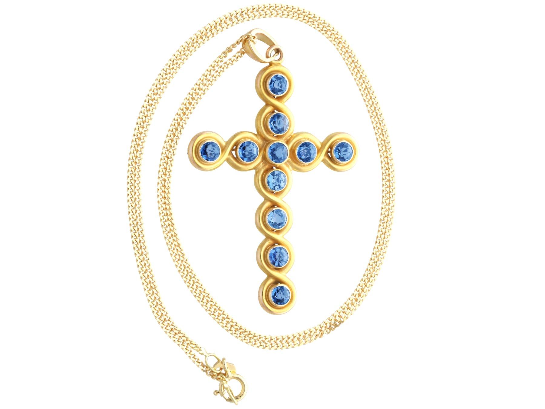 Women's or Men's Antique 2 Carat Montana Sapphire and 18k Yellow Gold Cross Pendant Circa 1910 For Sale
