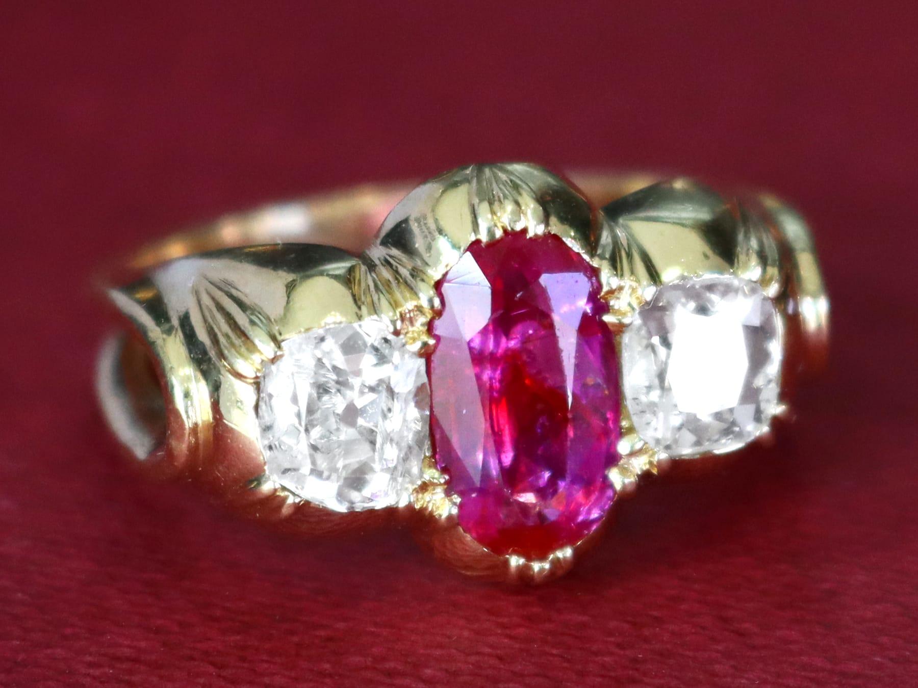 2 carat ruby ring