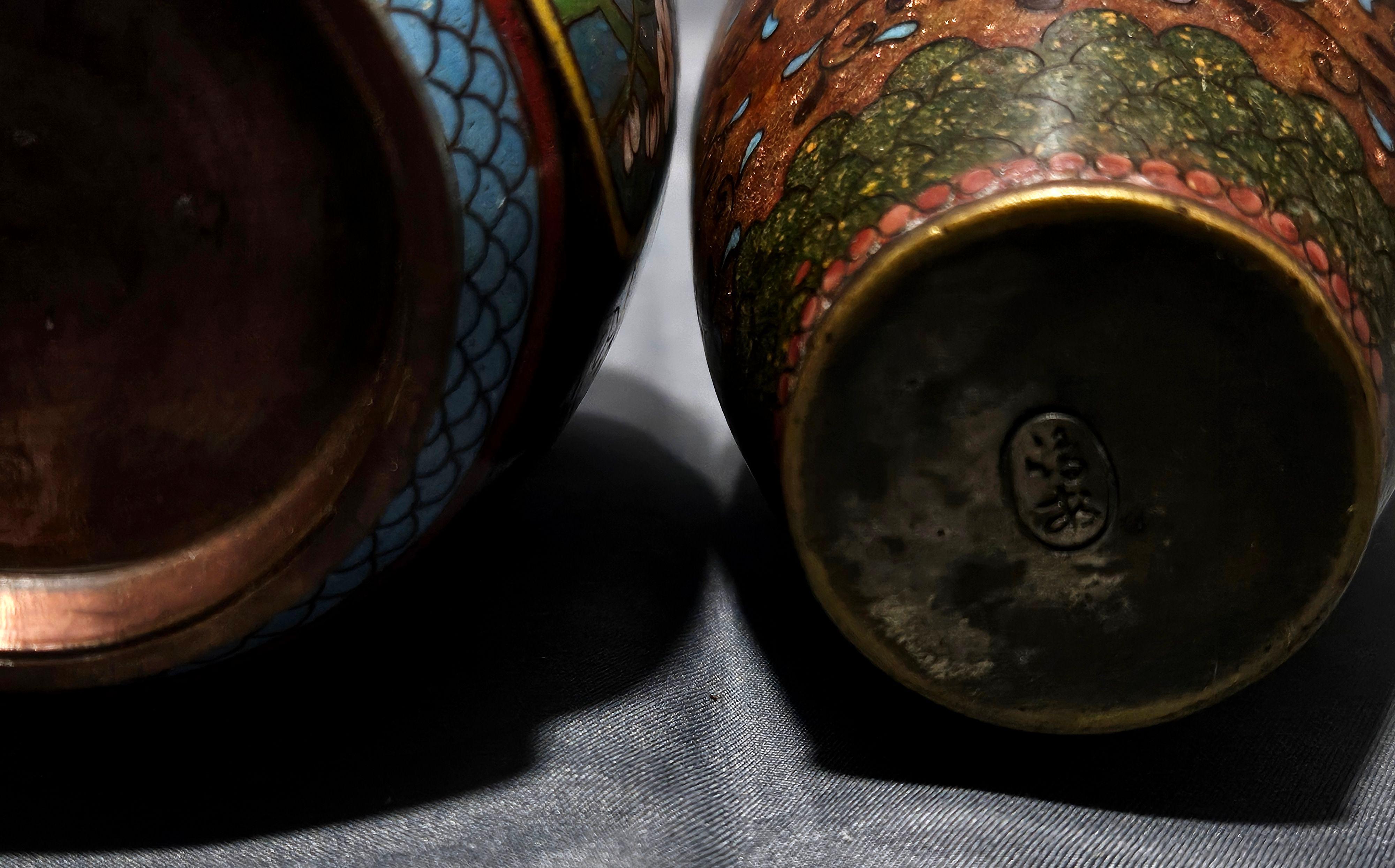 Antichi 2 vasi giapponesi cloisonné del periodo Meiji, firmati in vendita 5