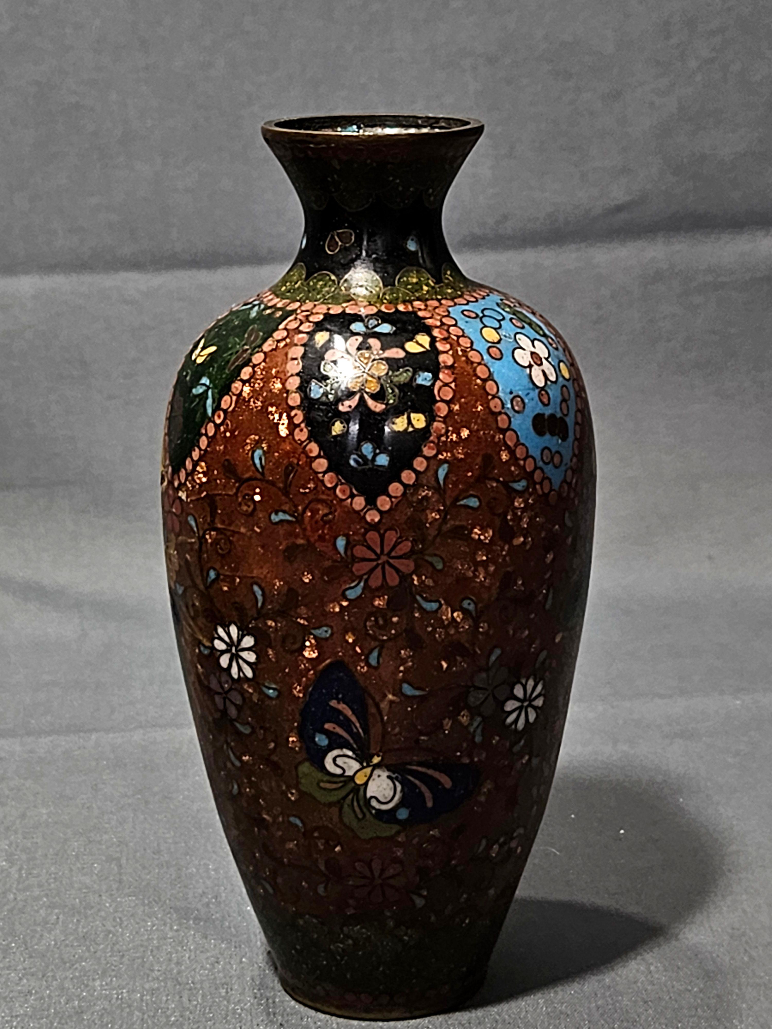 Antichi 2 vasi giapponesi cloisonné del periodo Meiji, firmati in vendita 2