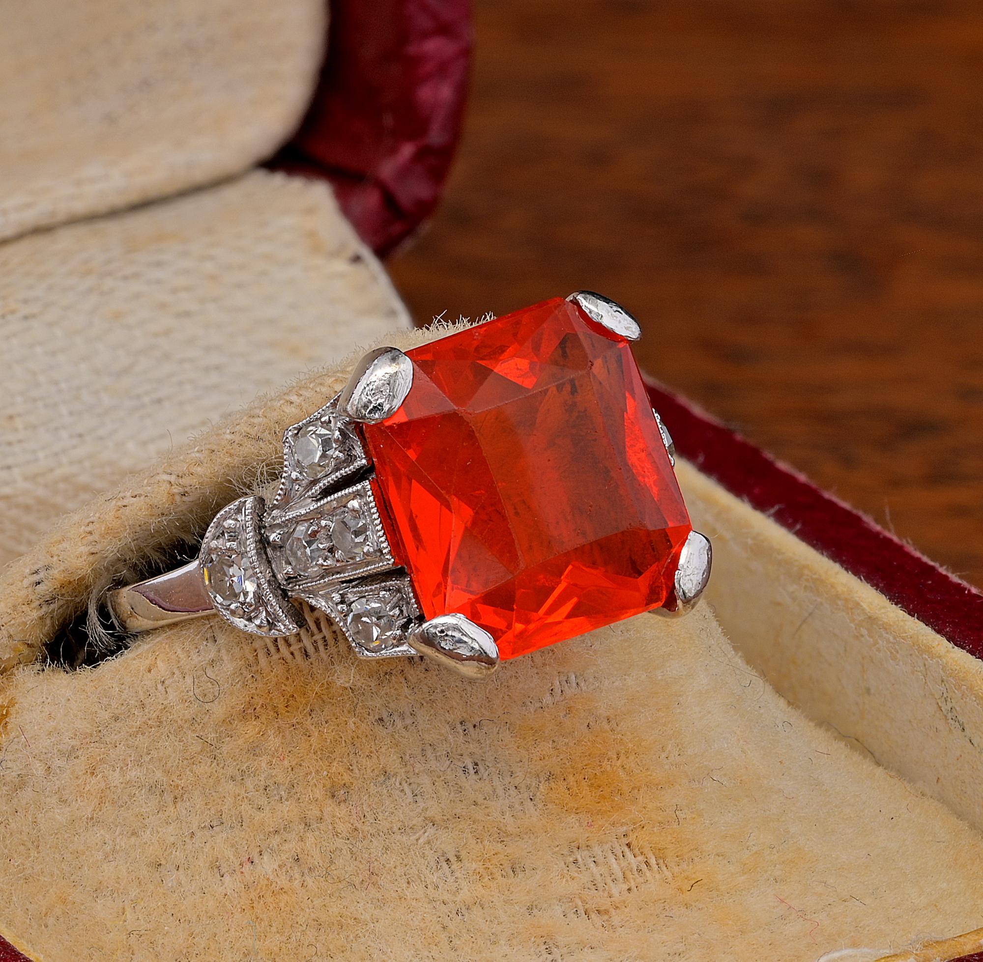 Women's Antique 2.0 Ct Fire Opal Diamond 18 KT Gold For Sale