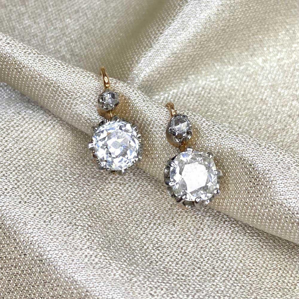 Victorian Antique 2.00ct Antique Cushion Cut Diamond Lever Back Earrings, 18k Yellow Gold For Sale