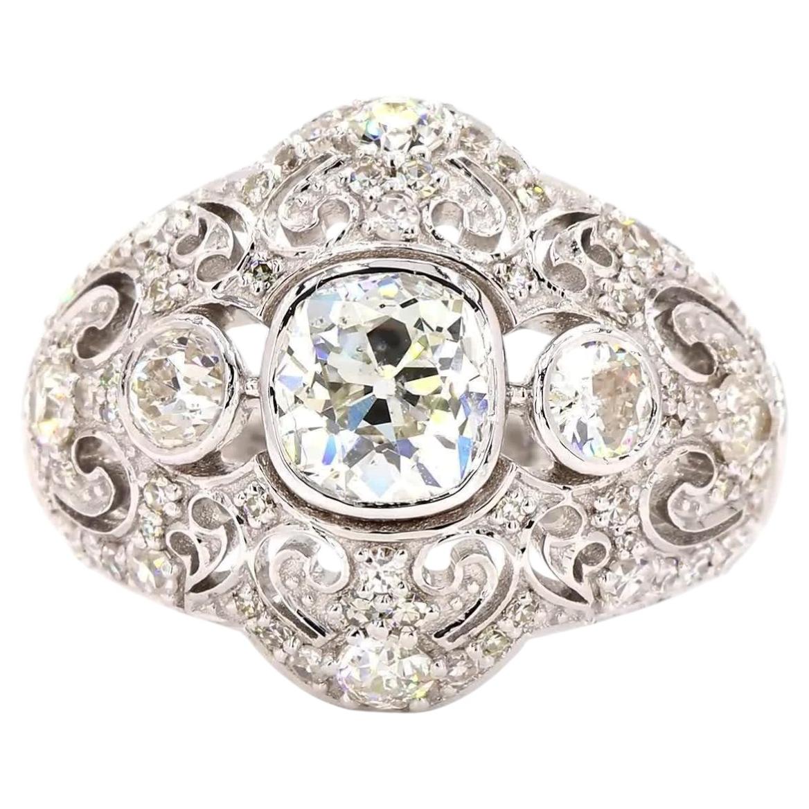 Bague en or sertie d'un diamant rond taille brillant de 2,05 carats, de style ancien en vente