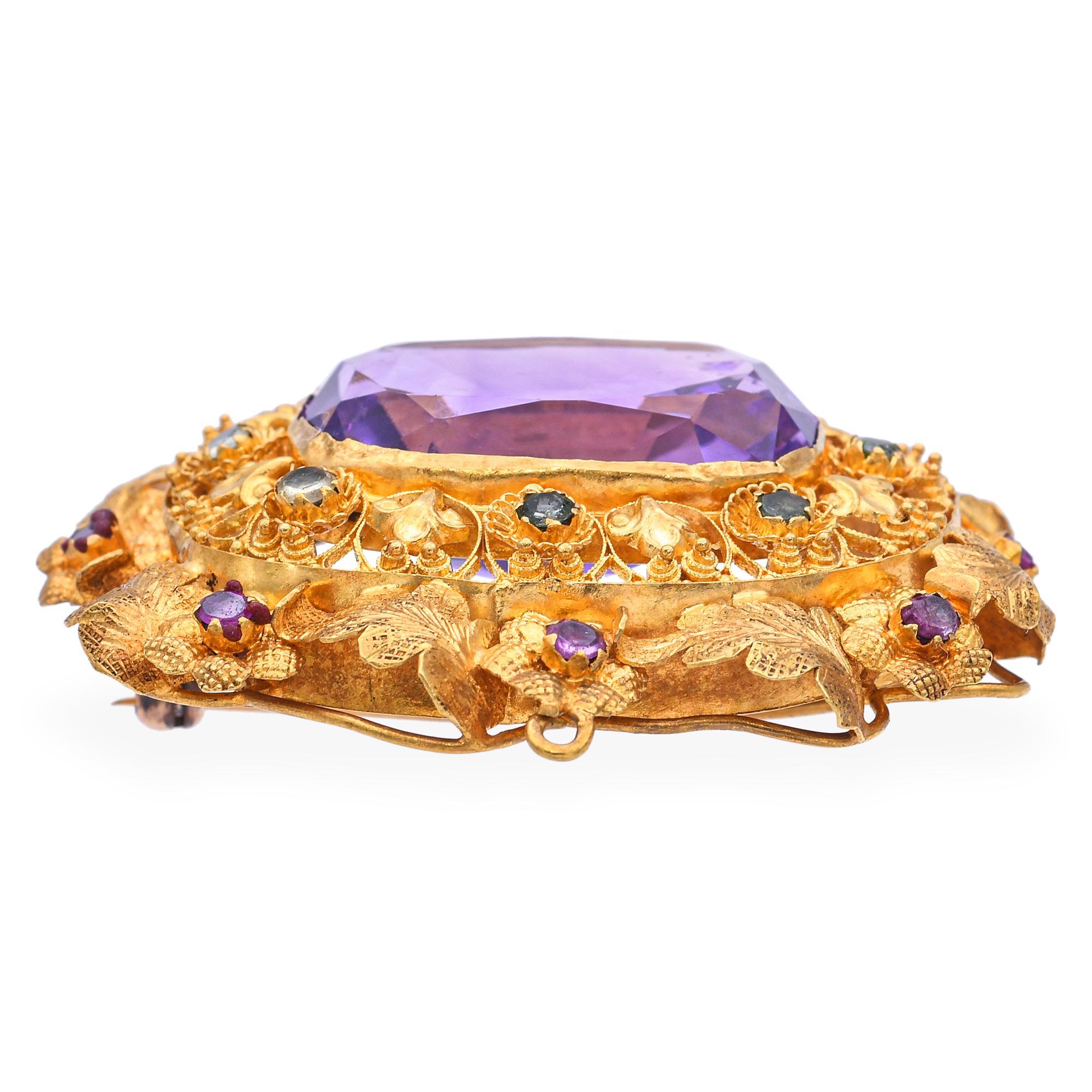 Antique 20k Yellow Gold 22.5ct Amethyst Tourmaline and Ruby Floral Brooch Pin en Bueno estado para la venta en New York, NY