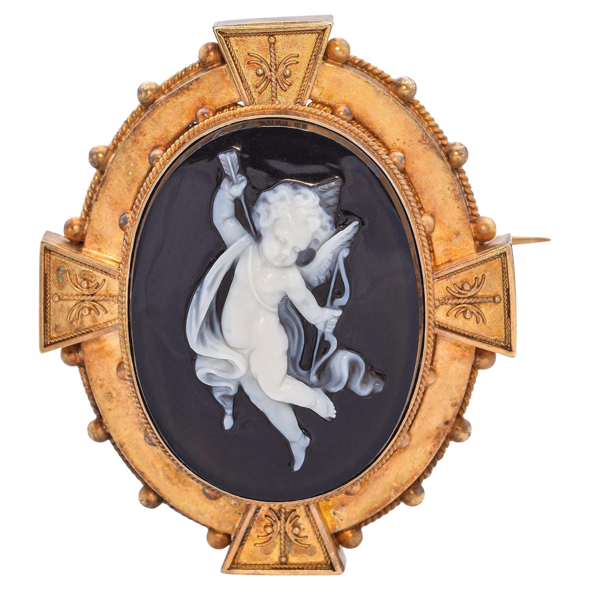 Antique 20k Yellow Gold Agate Cameo "Eros (Cupid)" Brooch