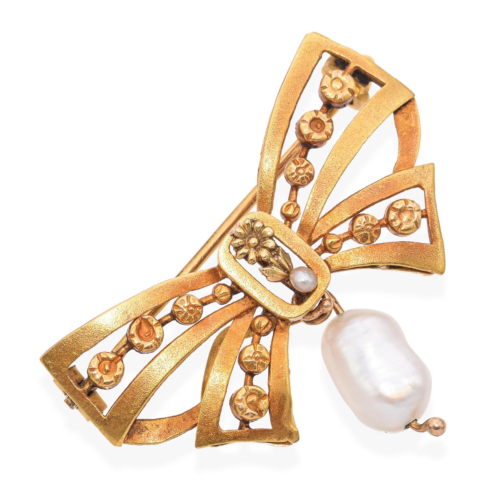 Bead Antique 20k Yellow Gold Bow Brooch With Floral Details and Pearl