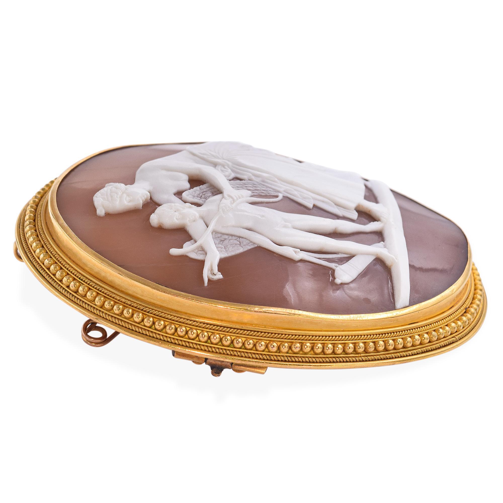 De las mujeres Broche antiguo de concha camafeo de oro amarillo de 20 quilates 