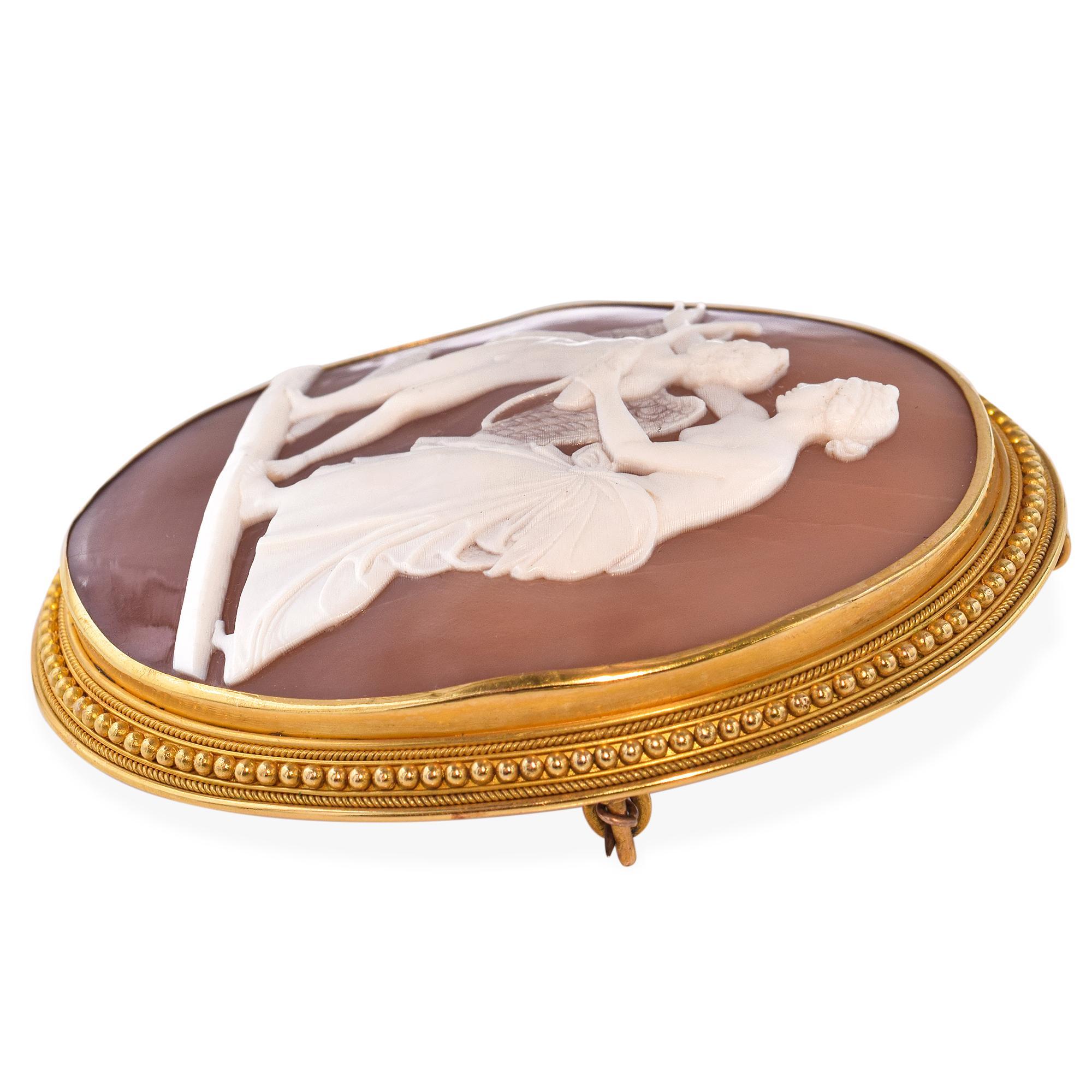 Broche antiguo de concha camafeo de oro amarillo de 20 quilates 