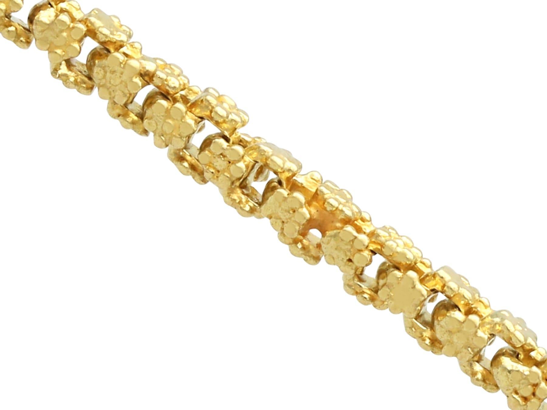 Women's or Men's Antique 20k Yellow Gold Longuard Chain Circa 1900 For Sale