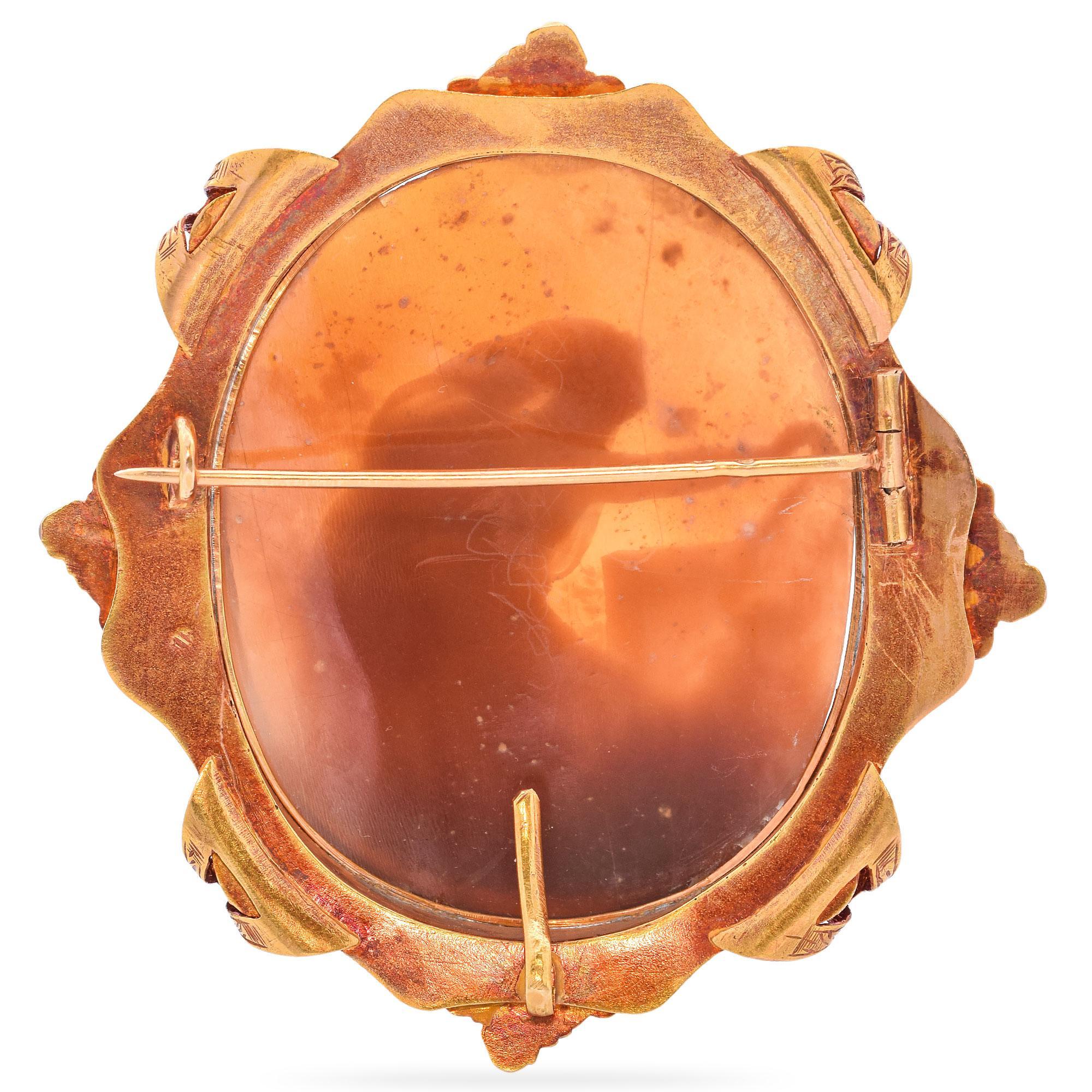 Antique 20K Yellow Gold Raphael's Angel Pendant Brooch For Sale 2
