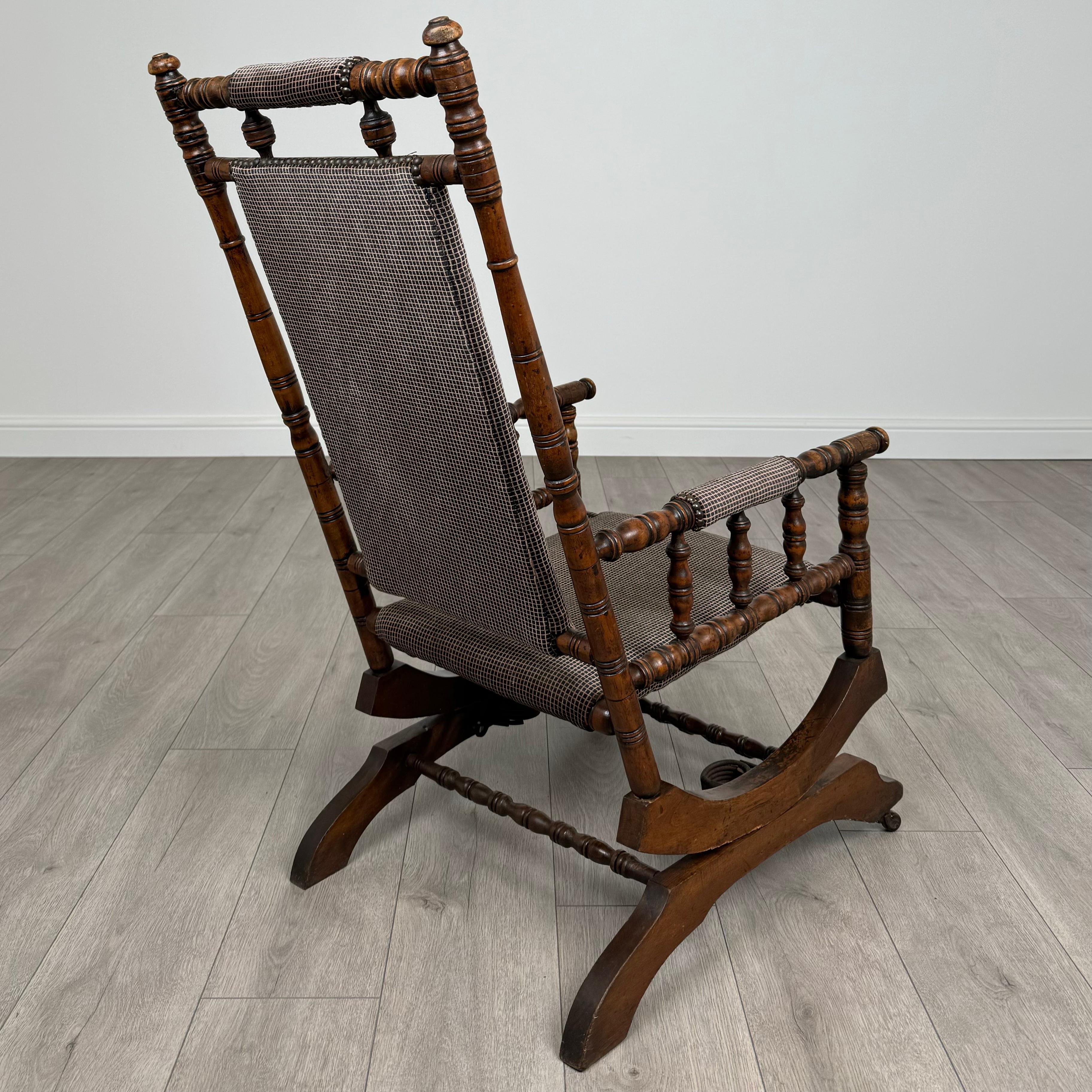 Hêtre Fauteuil à bascule américain ancien du 20ème siècle en hêtre ( REF AF-3649 ) en vente