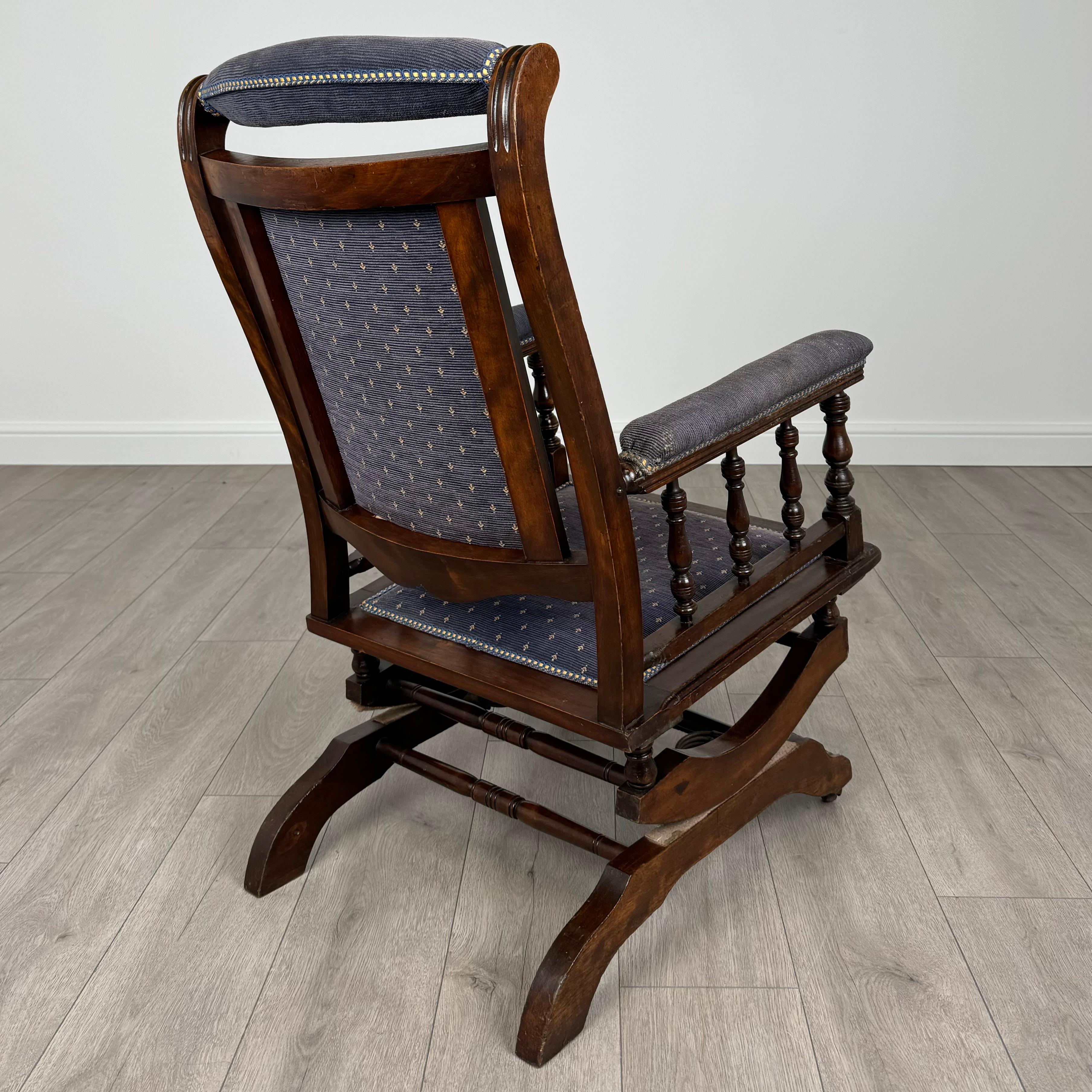 Hêtre Fauteuil à bascule américain ancien du 20ème siècle en hêtre ( REF AF-3615 ) en vente