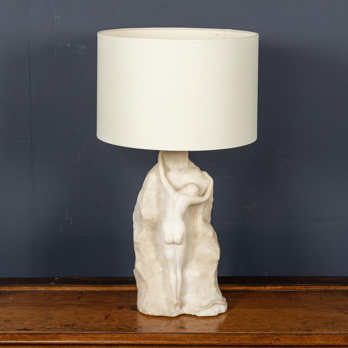 Antike geschnitzte Art-Déco-Lampe aus weißem Marmor des 20. Jahrhunderts, um 1920 (Europäisch) im Angebot