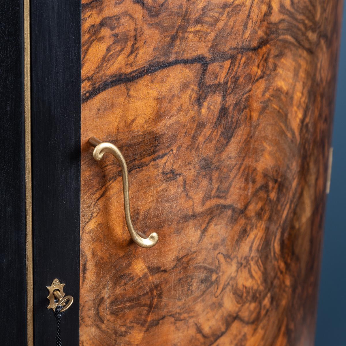 Antiker Art-déco-Cocktailschrank „Demi Lune“ aus dem 20. Jahrhundert, ca. 1920 im Angebot 11