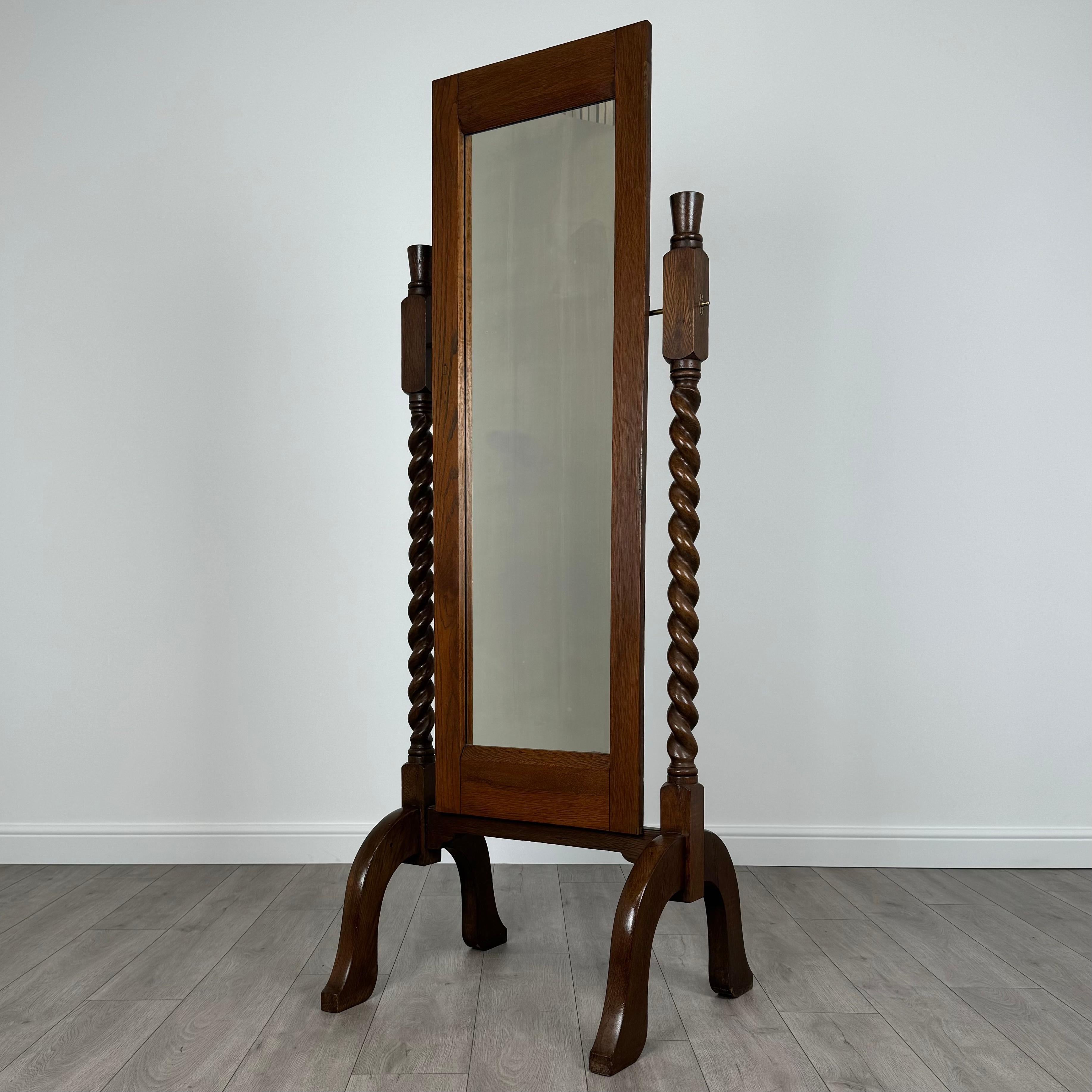 Antico specchio ovale Barley Twist del XX secolo in Oak ( REF AFS-3541 ) in vendita 2