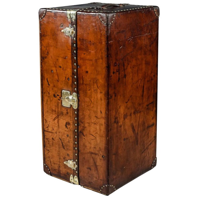 Antique 20th Century Beautiful Louis Vuitton Leather Wardrobe Trunk, circa 1910 For Sale at 1stdibs