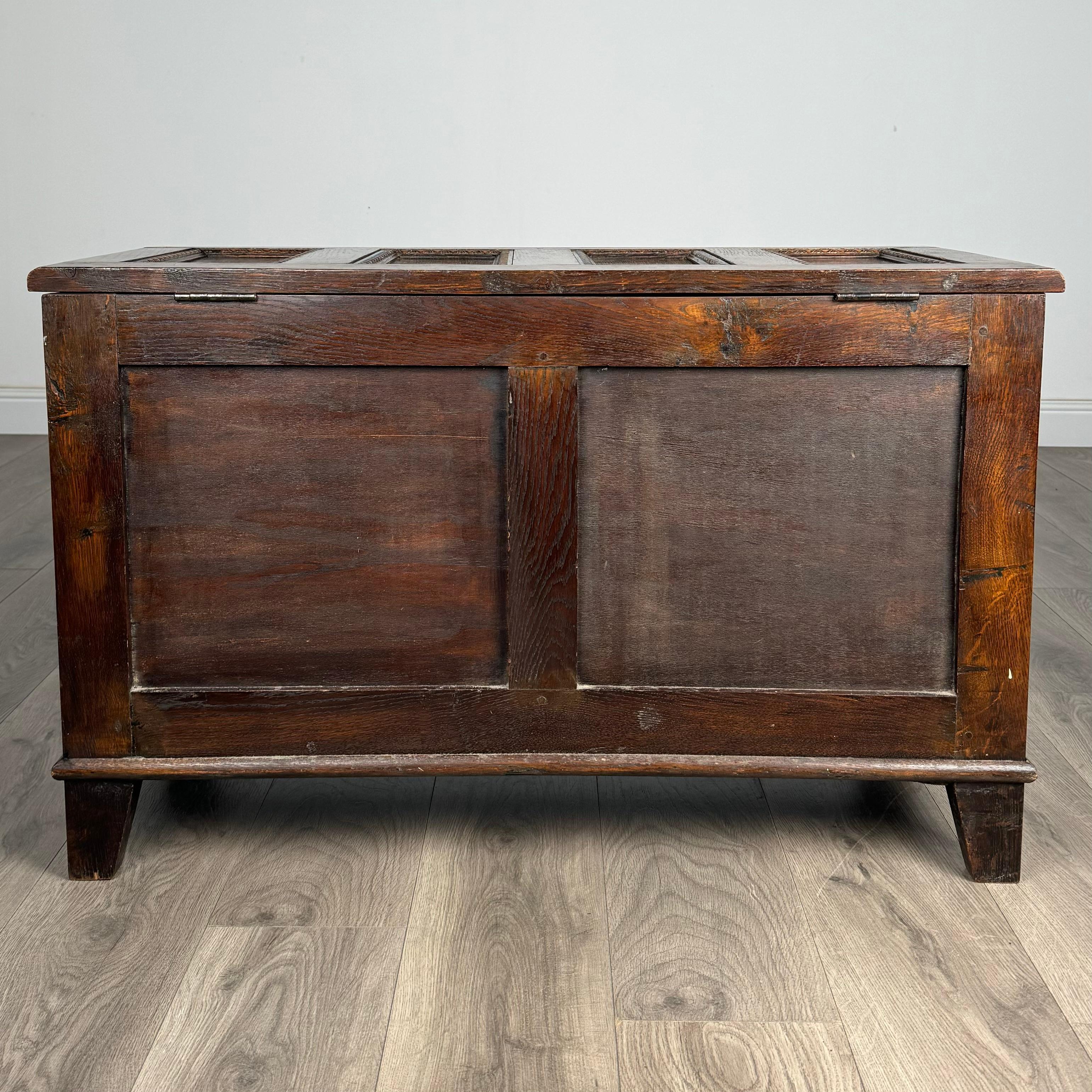 Chêne Boîte de couvertures ancienne du 20ème siècle en chêne (REF AF-3276) en vente