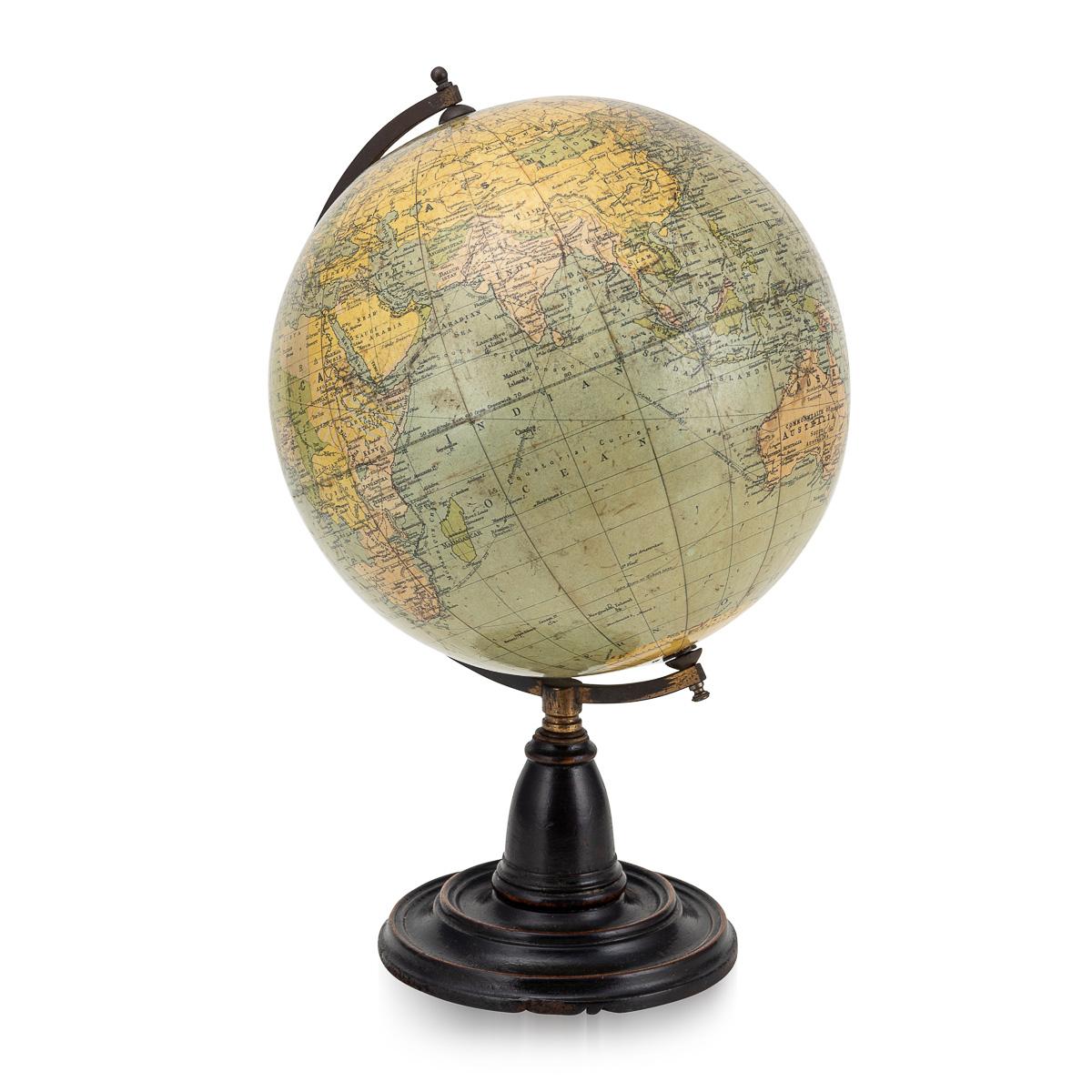 Britannico Antique British Empire Globe del XX secolo di George Philip & Son Ltd c.C.