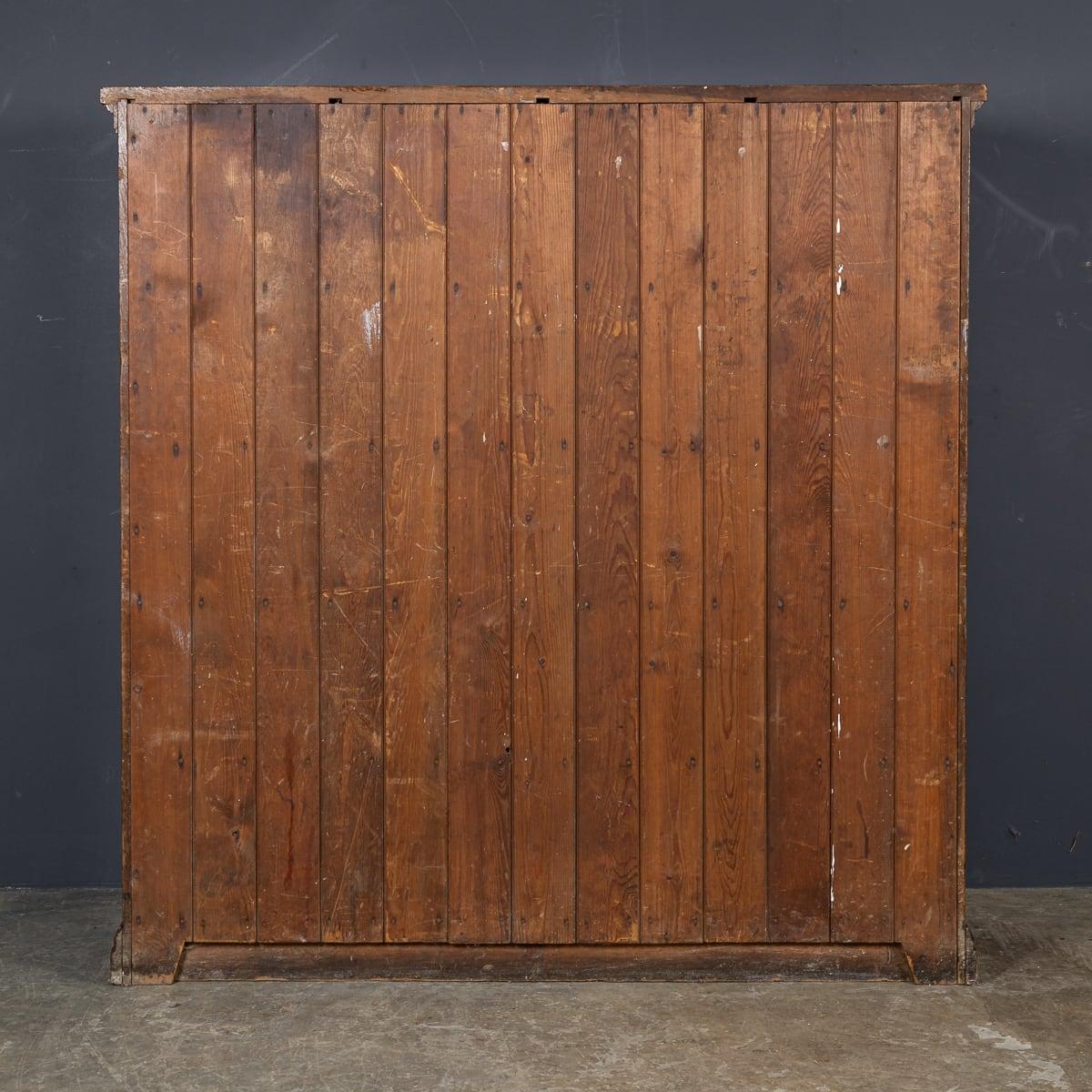 Antique 20th Century British Oak Estate Lockers c.1920 For Sale 2