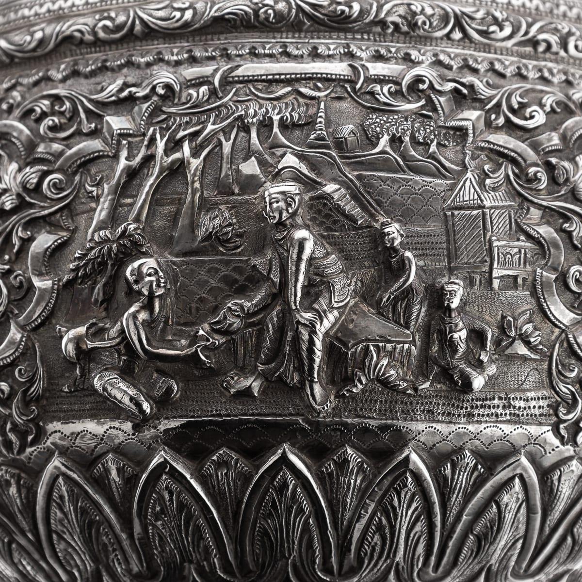 Ancienne coupe birmane en argent massif repoussé du 20e siècle 