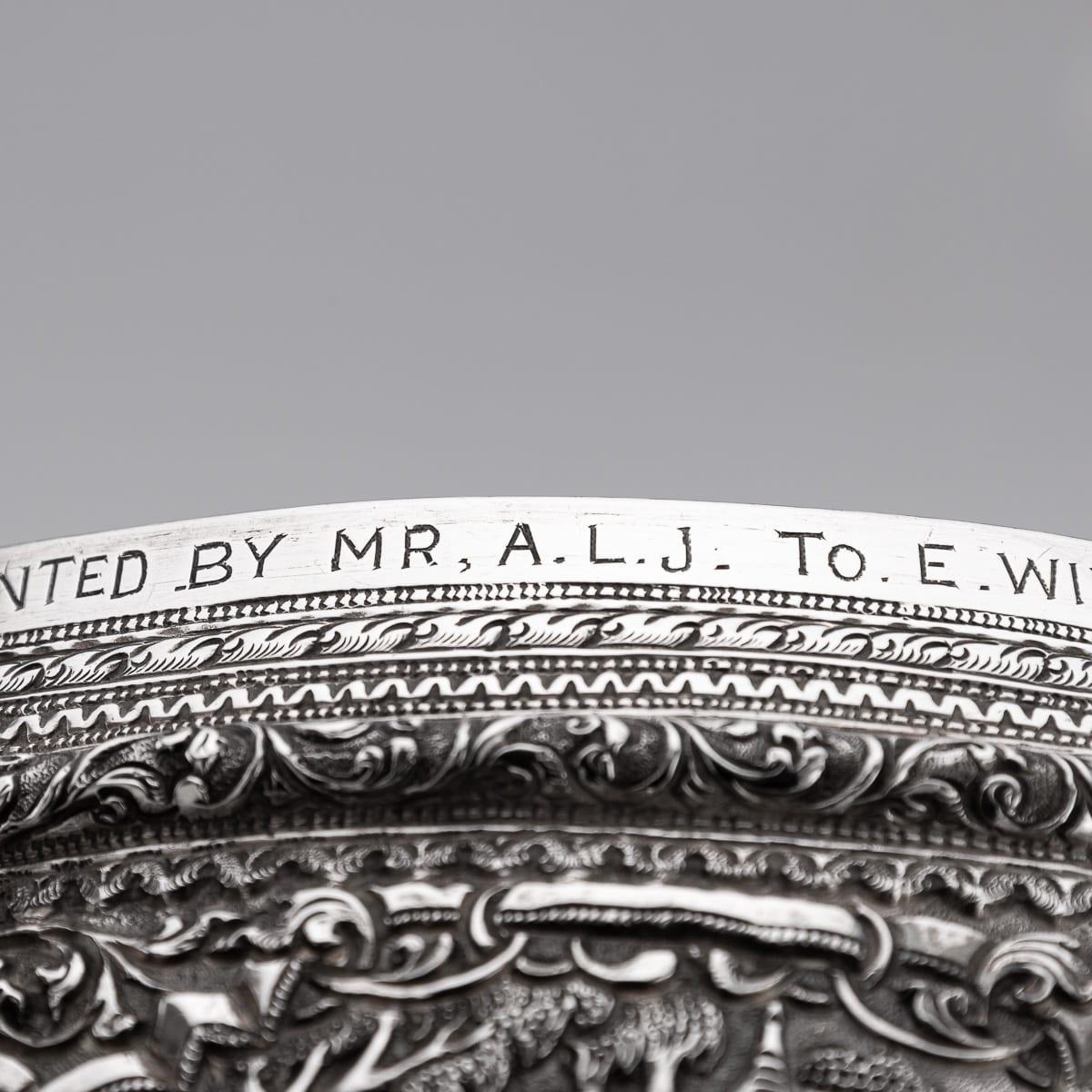 Ancienne coupe birmane en argent massif repoussé du 20e siècle 