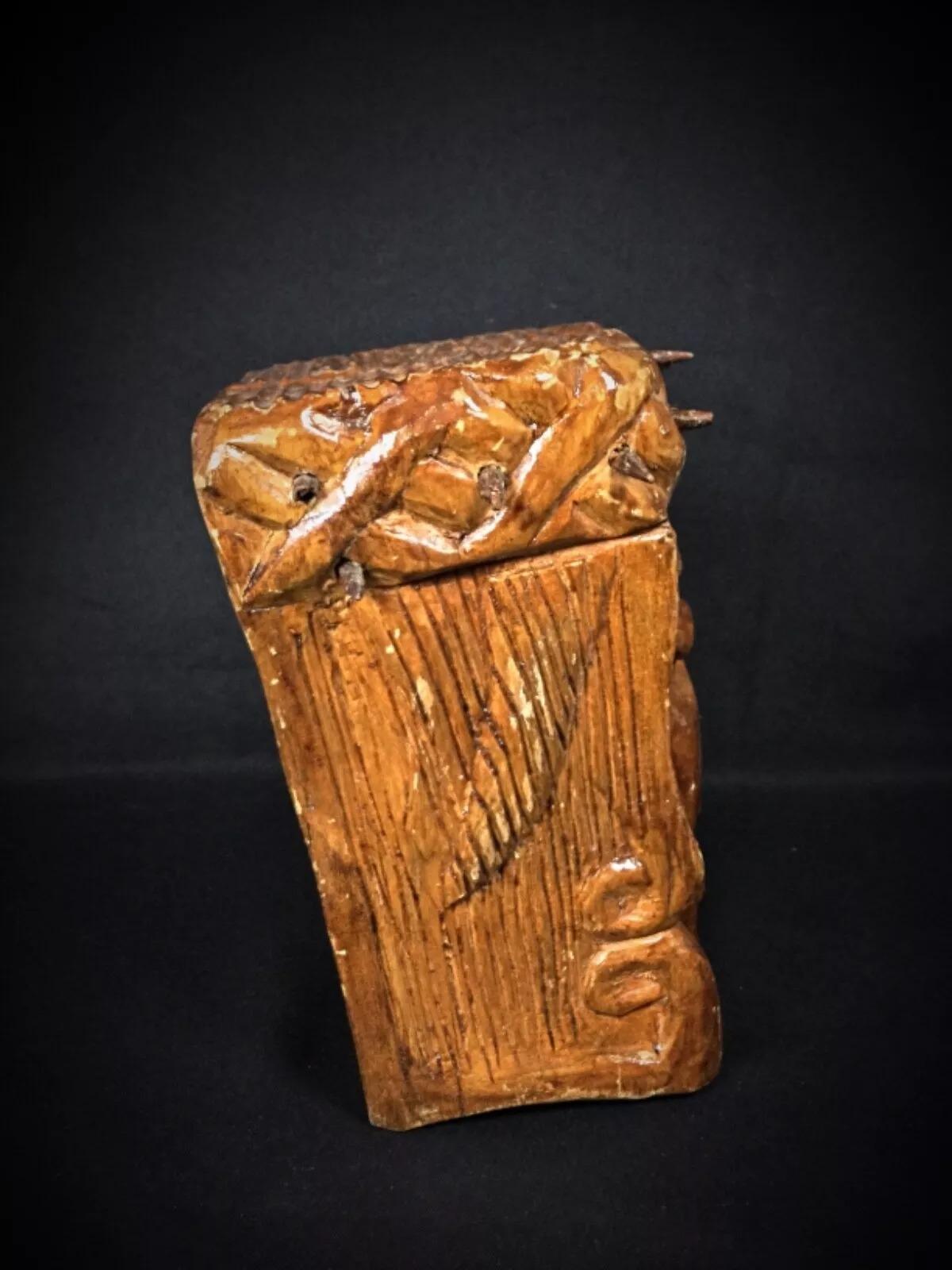 Antique 20th Century Carved Wooden Christ Face with Crown of Thorns - 2Y254 For Sale 1