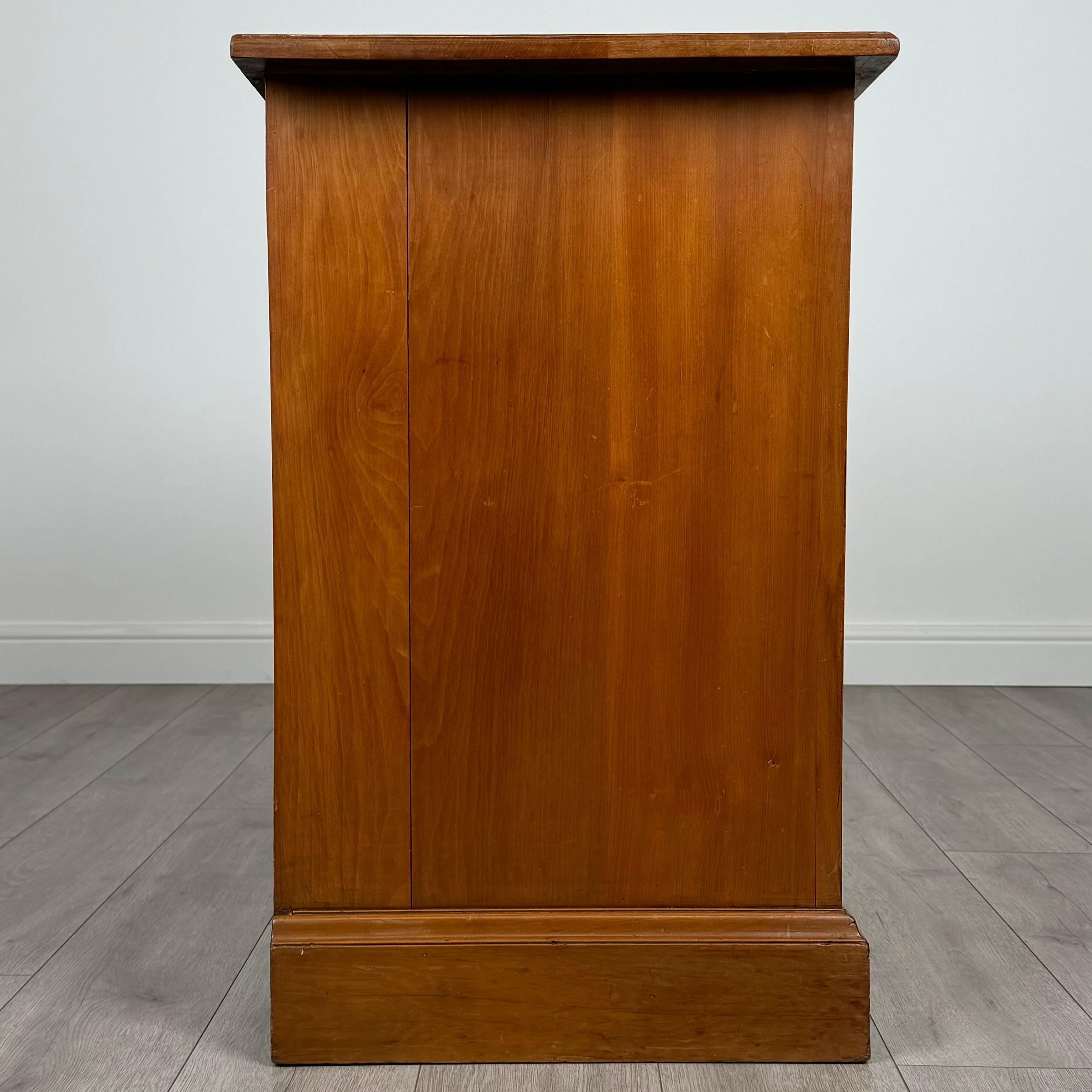 Antico cassettone del XX secolo in legno di raso ( REF AFS-3646 ) in vendita 3