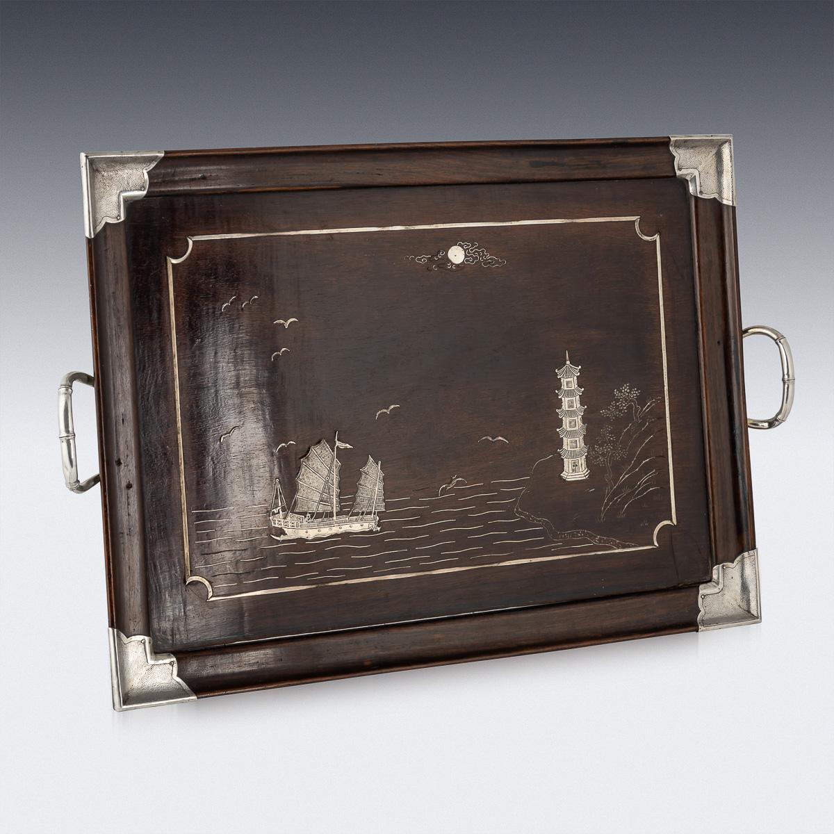 Altro Antico vassoio da tè cinese del XX secolo in argento massiccio e legno, 1900 ca. in vendita