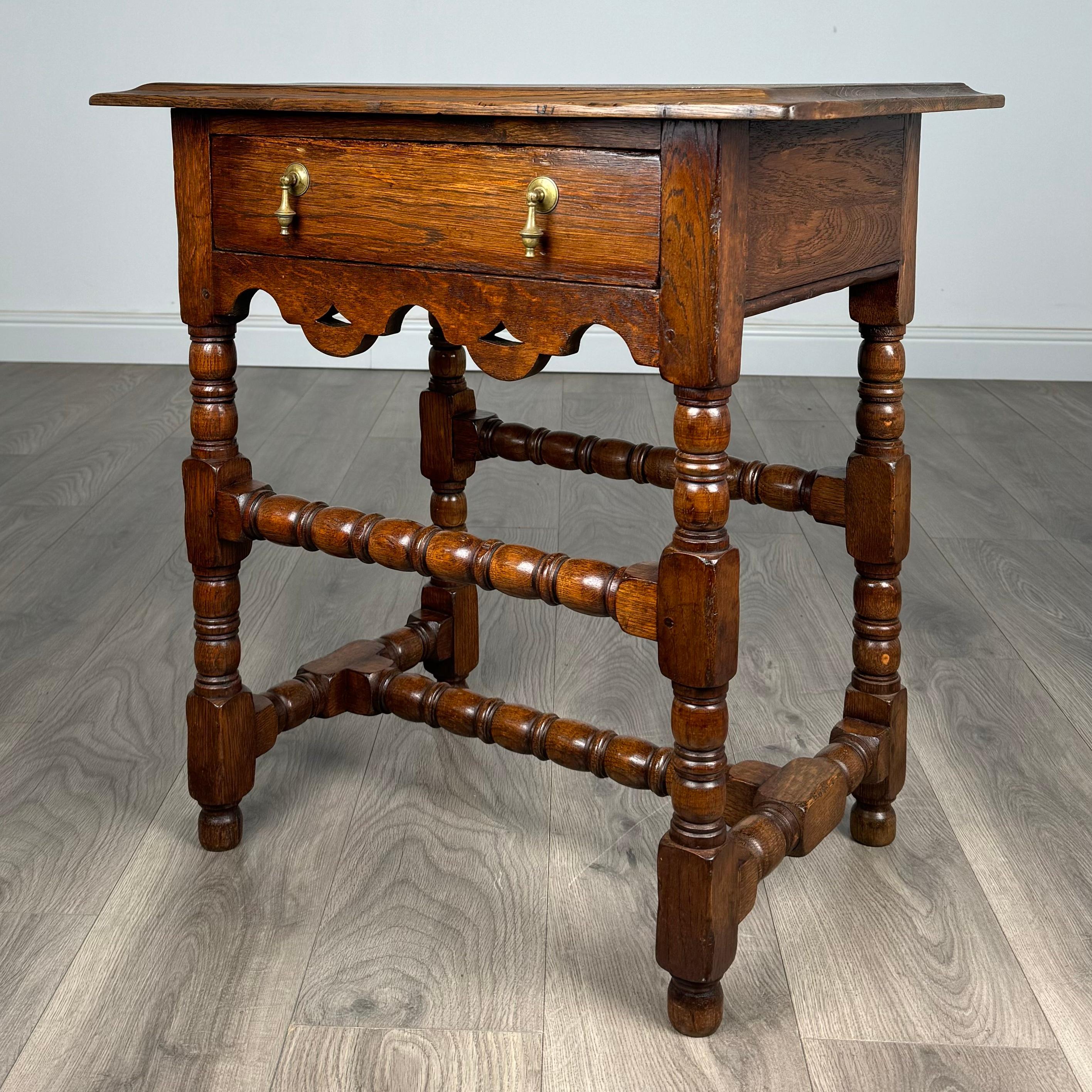 Antique 20th Century Chippendale Style Side Table In Oak ( REF AF-3252 ) In Good Condition For Sale In Ledbury, GB