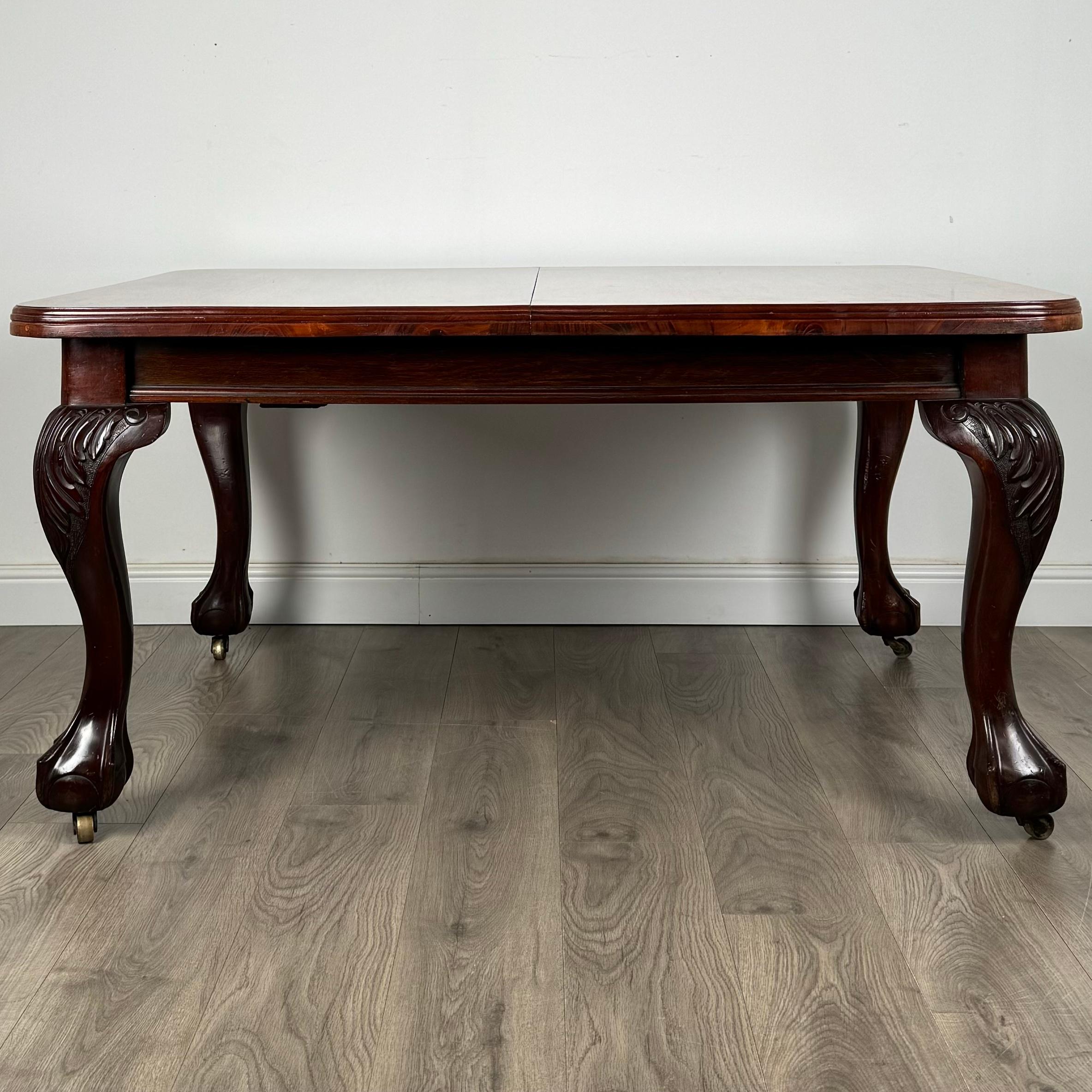 Table de salle à manger ancienne du 20ème siècle en acajou ( REF AF-3420 ) en vente 2