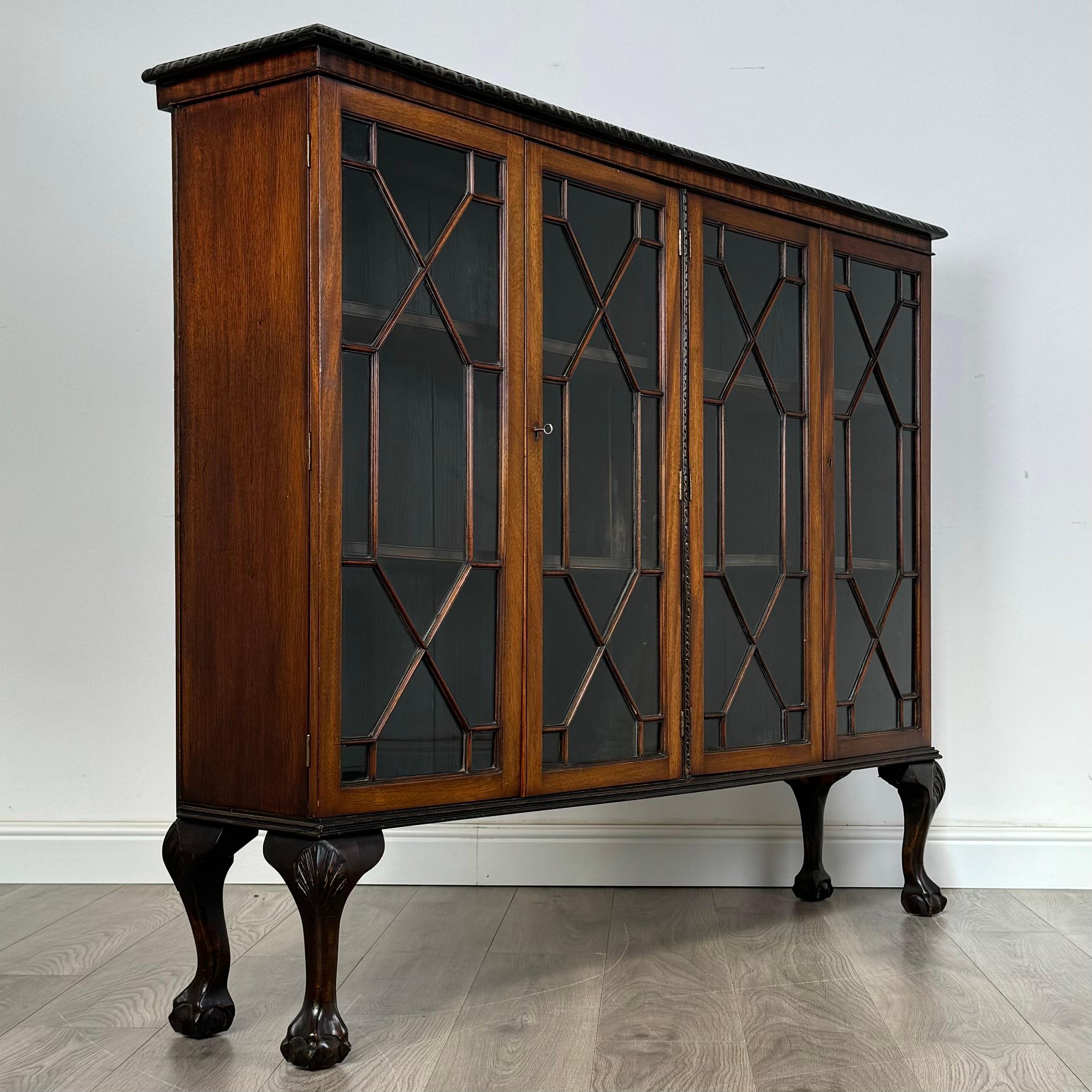 Vitrine ancienne du 20ème siècle en acajou (REF AF-3490) en vente 4