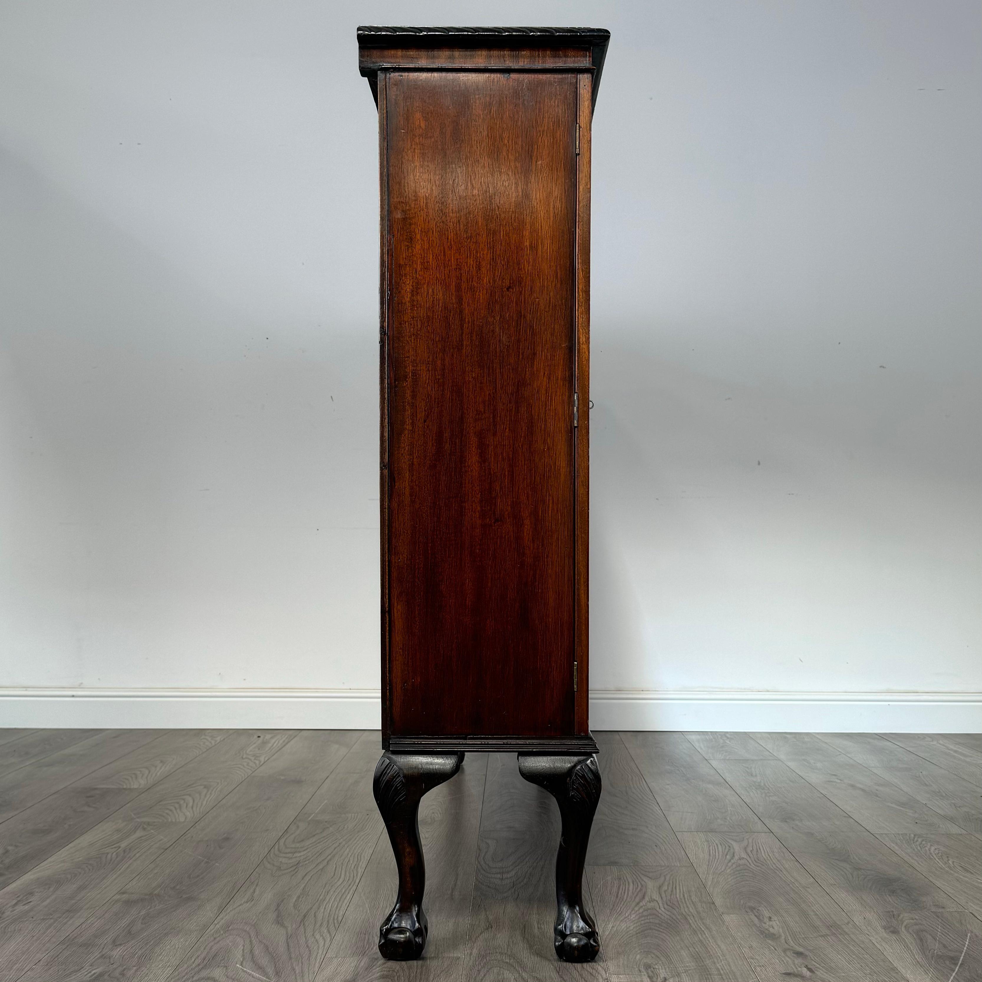Vitrine ancienne du 20ème siècle en acajou (REF AF-3490) en vente 3