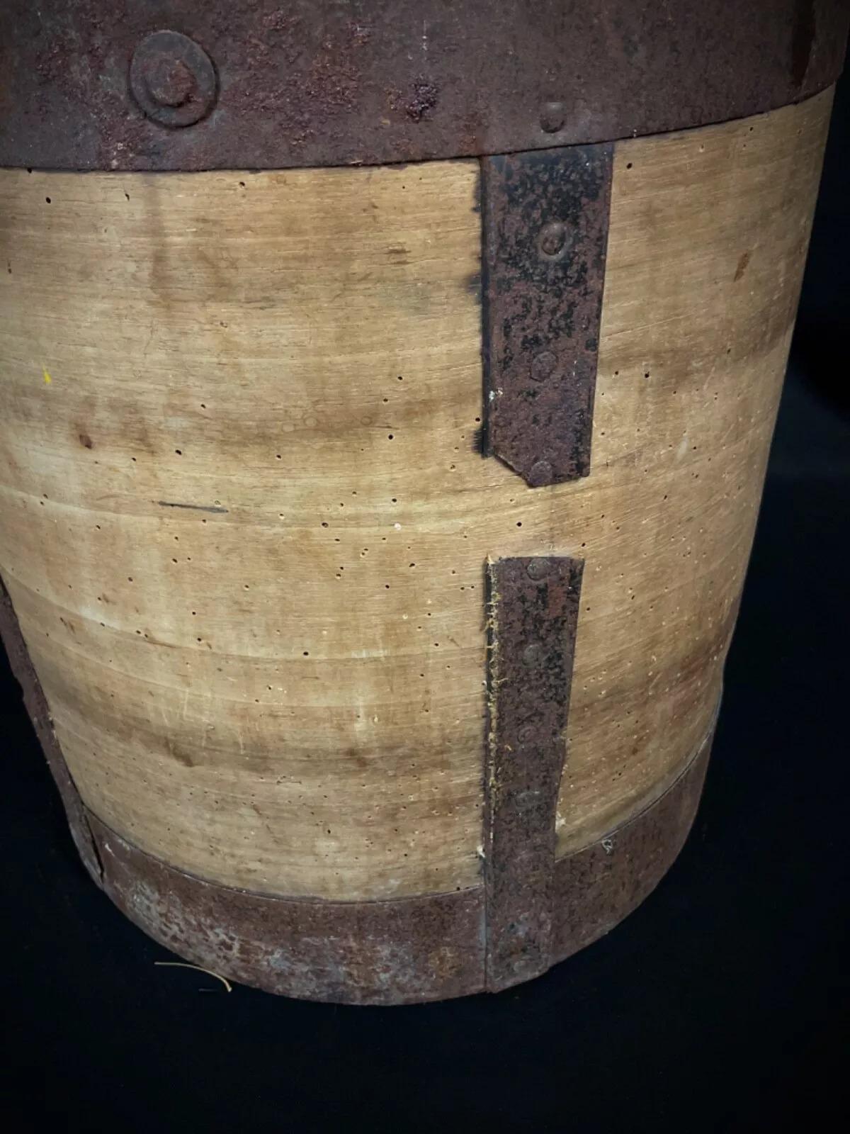 Antique 20th-Century Double Decaliter Grain Measure in Wood - 2Y353 For Sale 1