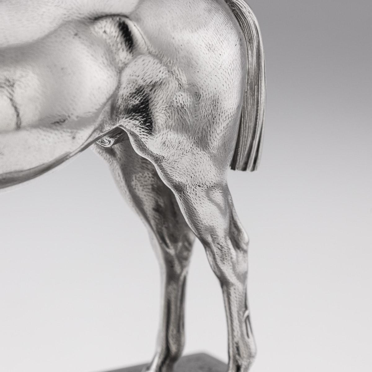 Antico trofeo per cavallo in argento massiccio inglese del XX secolo su supporto, 1908 ca. in vendita 7