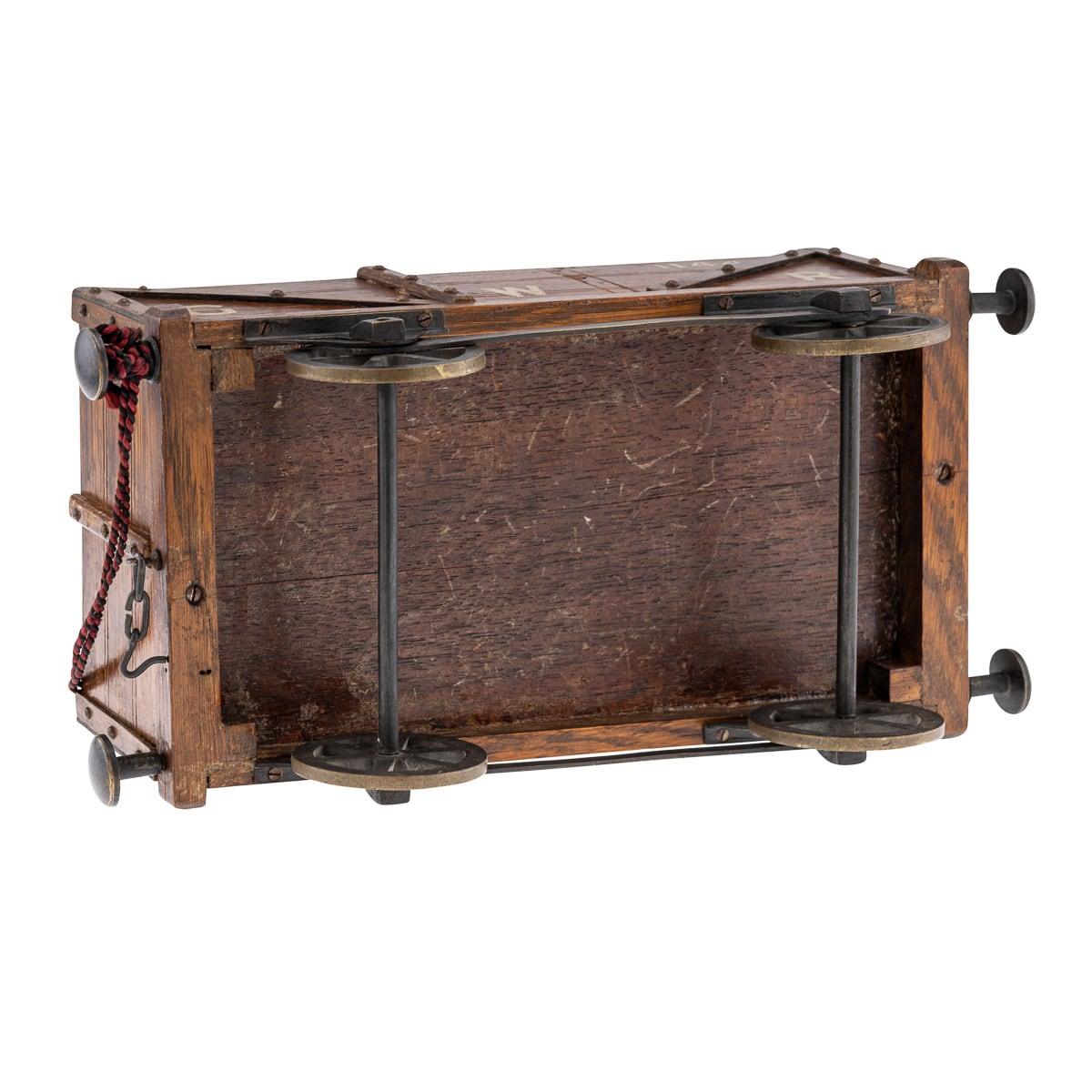 Ancienne boîte de tente de chemin de fer édouardienne du 20ème siècle en chêne Gwr, vers 1900 en vente 1