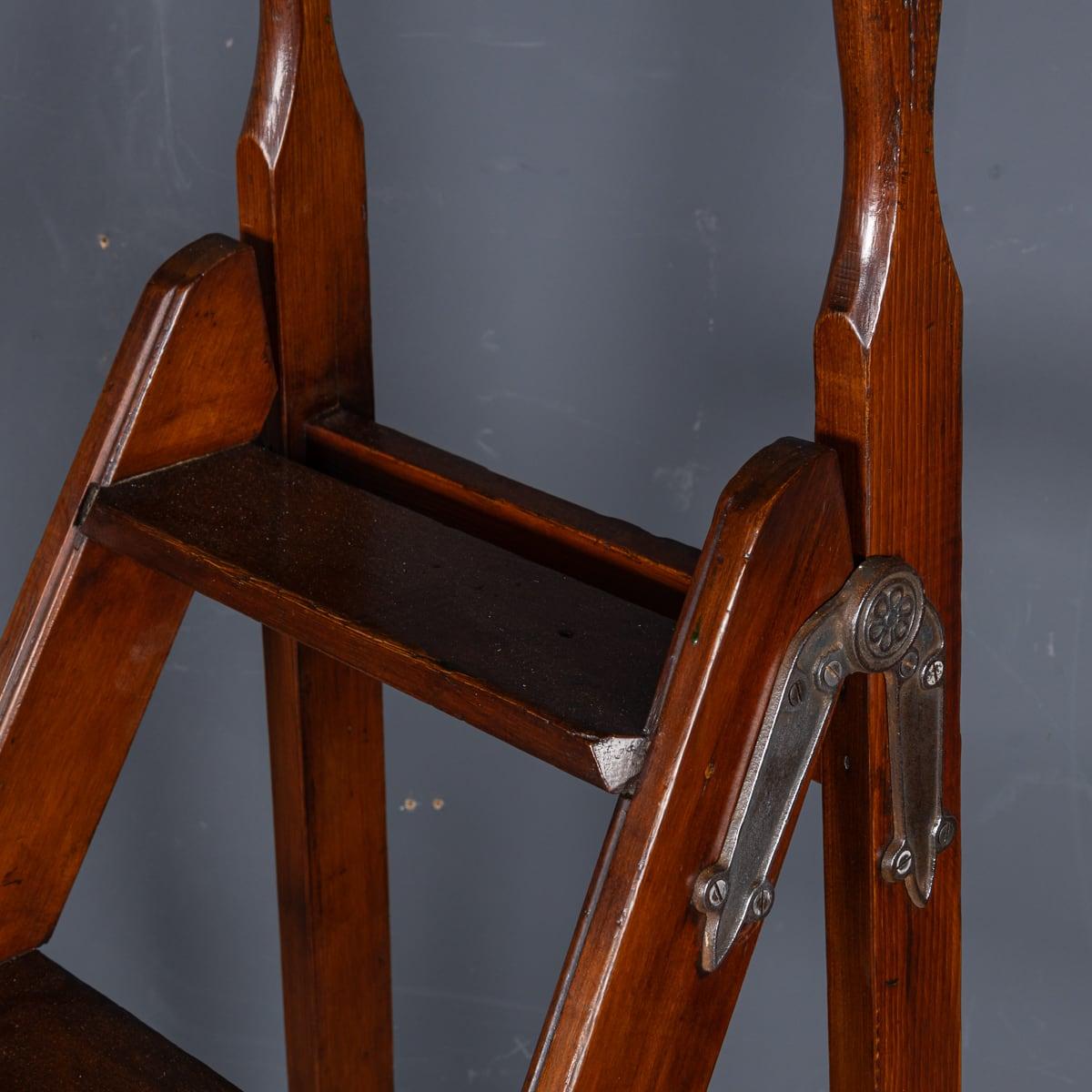 échelle édouardienne ancienne en bois « Snap Action » du 20ème siècle, vers 1910 3