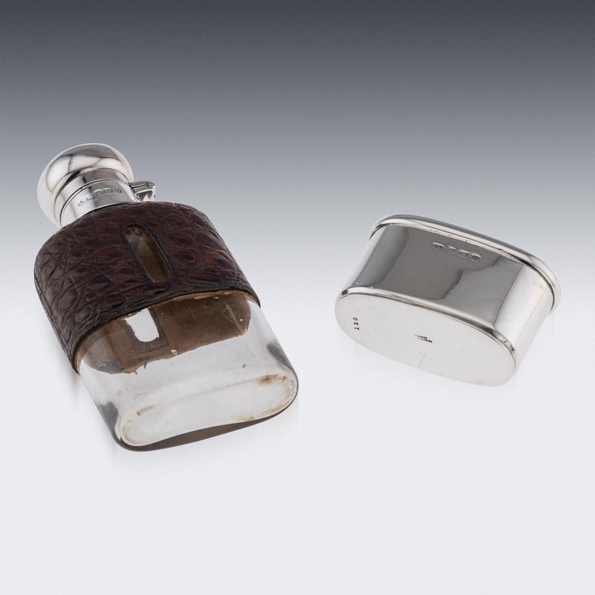 Antique 20th Century Edwardian Solid Silver & Crocodile Leather Hip Flask c.1911 In Good Condition In Royal Tunbridge Wells, Kent