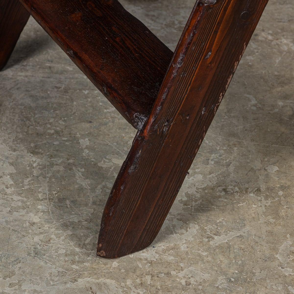 Antique 20th Century Edwardian Wooden Safety Ladder c.1910 For Sale 8