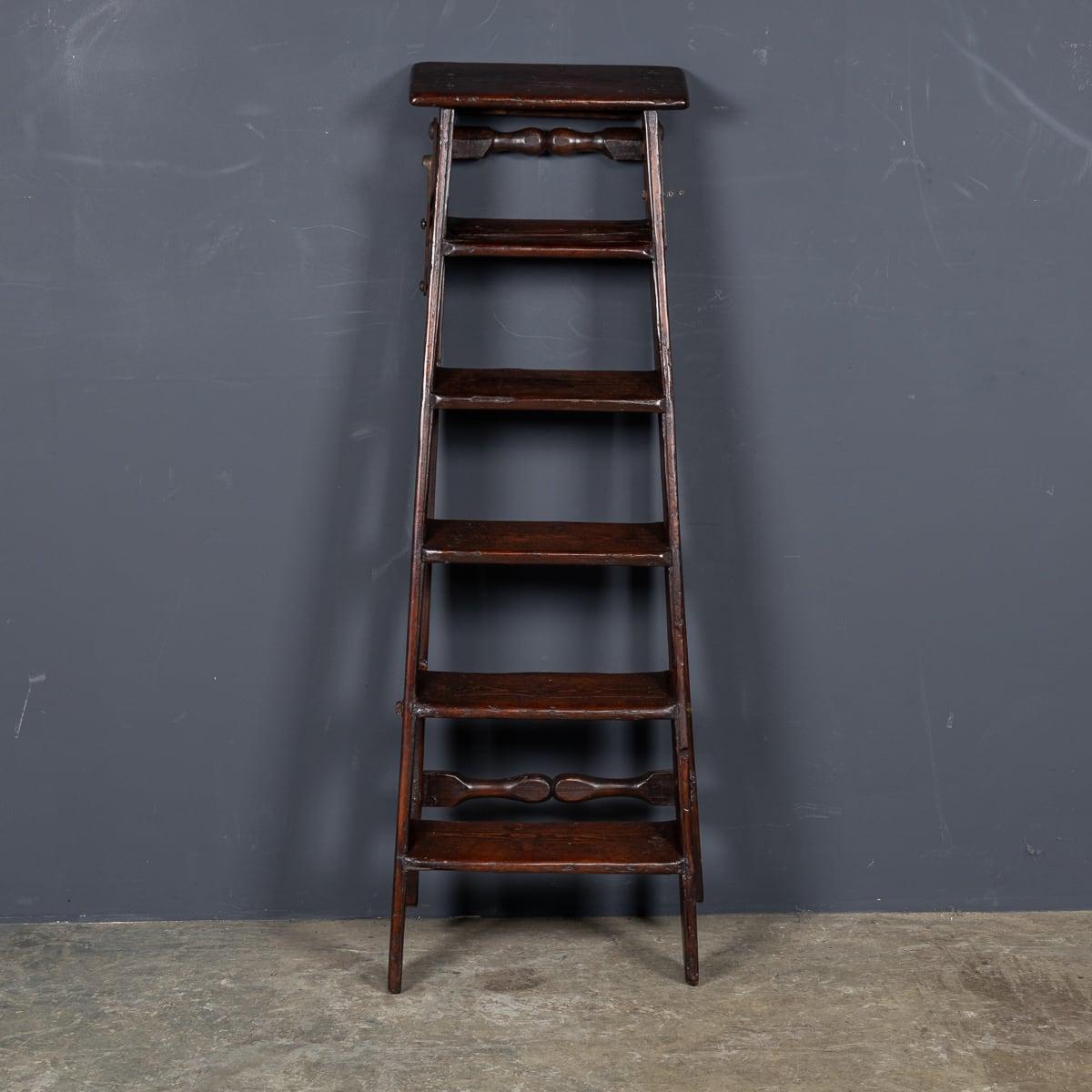 Antique 20th Century Edwardian Wooden Safety Ladder c.1910 For Sale 3