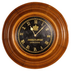 Antike große Wanduhr aus englischer Eiche des 20.