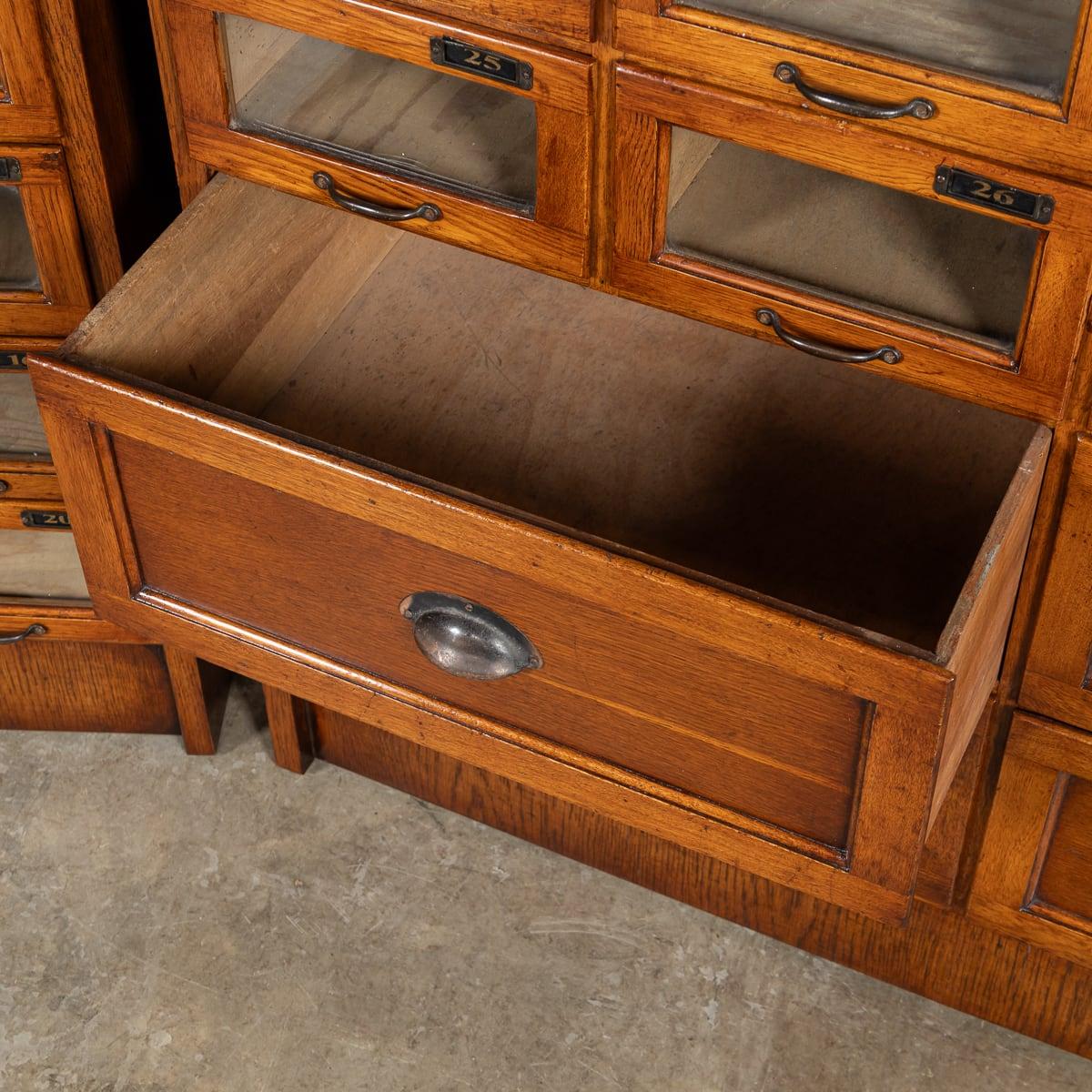 Ancienne paire de tiroirs en Oak Haberdashery du 20ème siècle A.I.C C. en vente 6