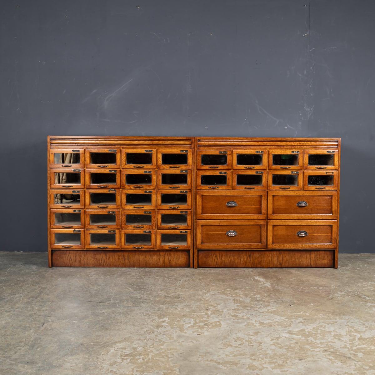 Autre Ancienne paire de tiroirs en Oak Haberdashery du 20ème siècle A.I.C C. en vente