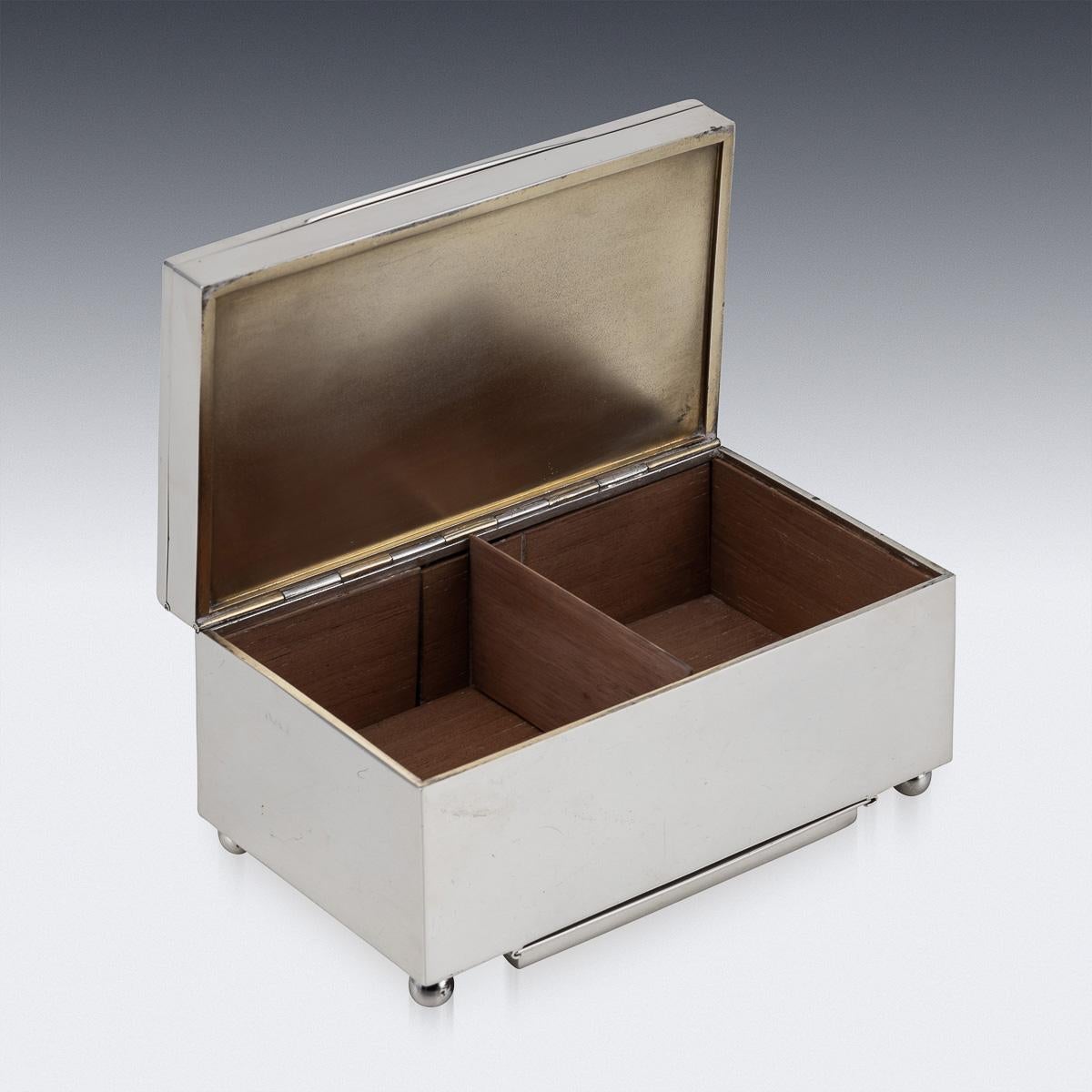 Antique 20th Century English Solid Silver Four-Tier Cigar Box, London c.1912 For Sale 3