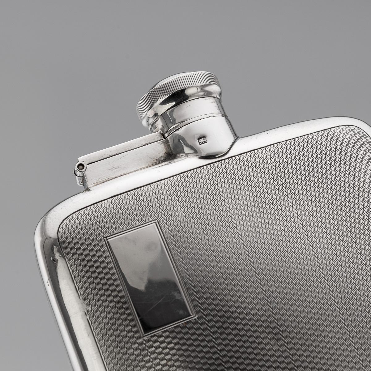 Antike englische Hip Flask & Cup aus massivem Silber des 20. Jahrhunderts, London um 1926 im Angebot 2