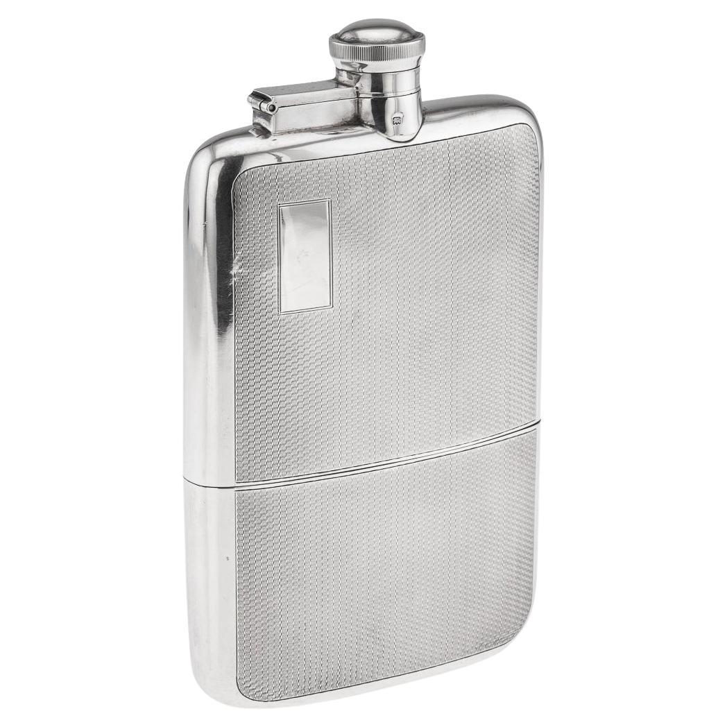 Frasco y taza ingleses antiguos de plata maciza del siglo XX, Londres c.1926
