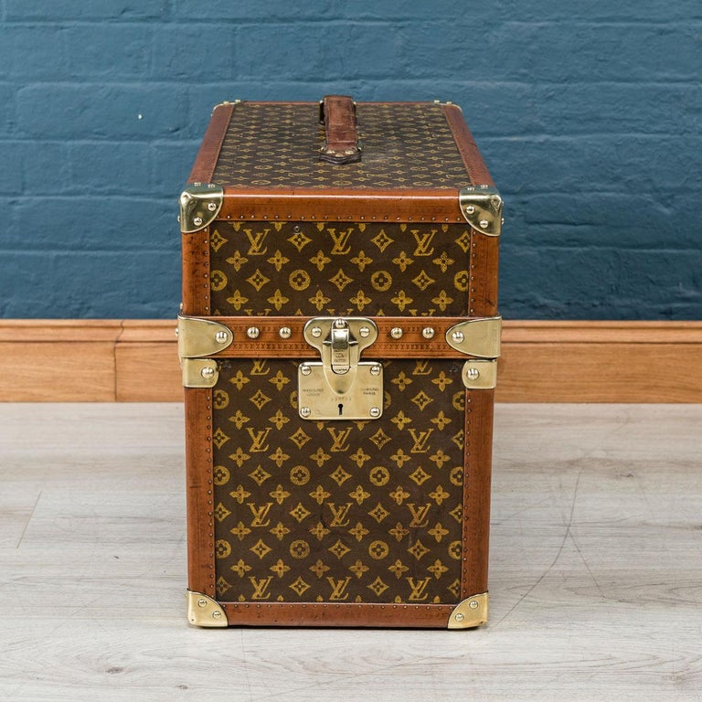 Antique 20th century Extremely Rare Louis Vuitton Hemingway Trunk, circa 1935 For Sale at 1stdibs