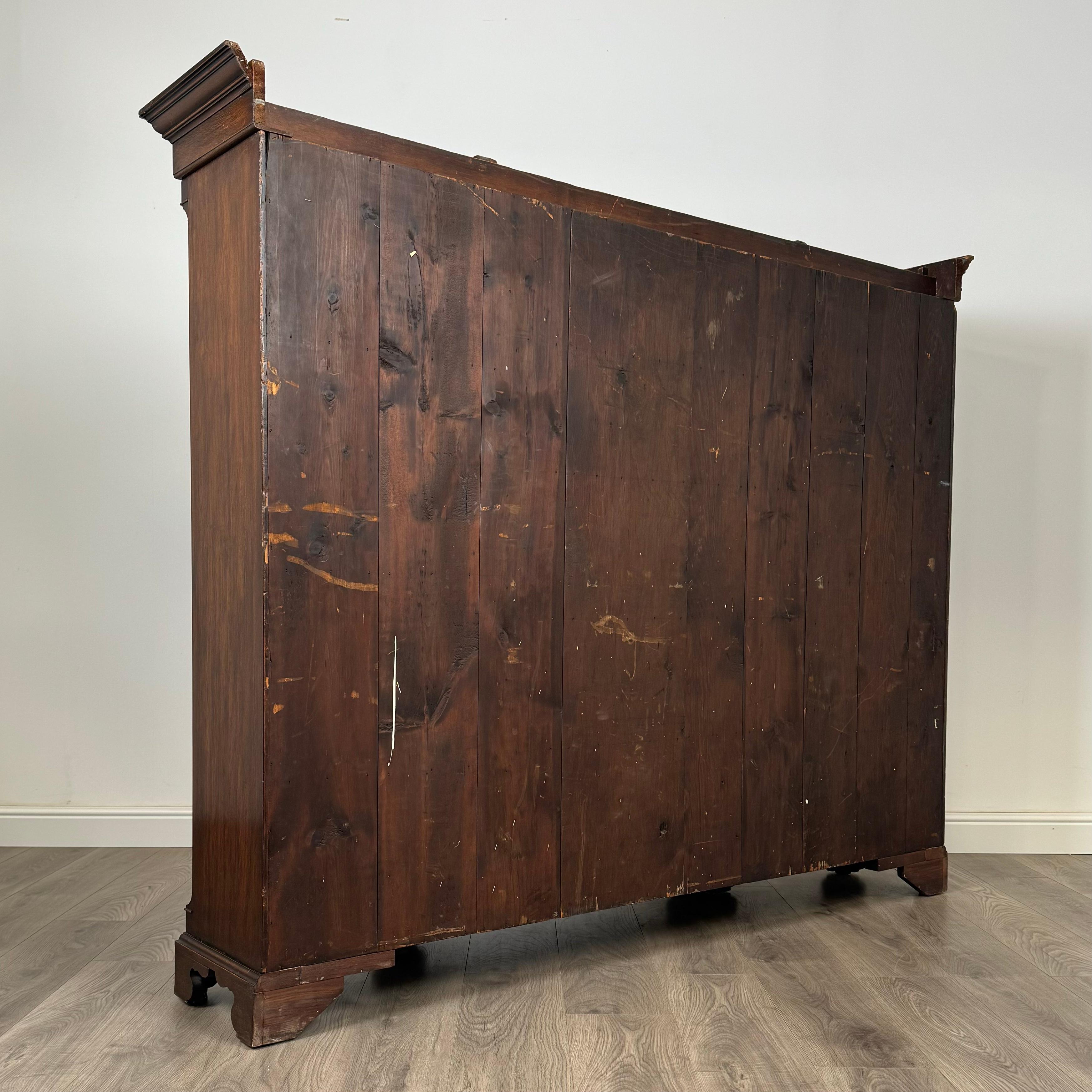 Antico armadio di qualità del XX secolo in Oak ( REF AFS-3261 ) in vendita 1