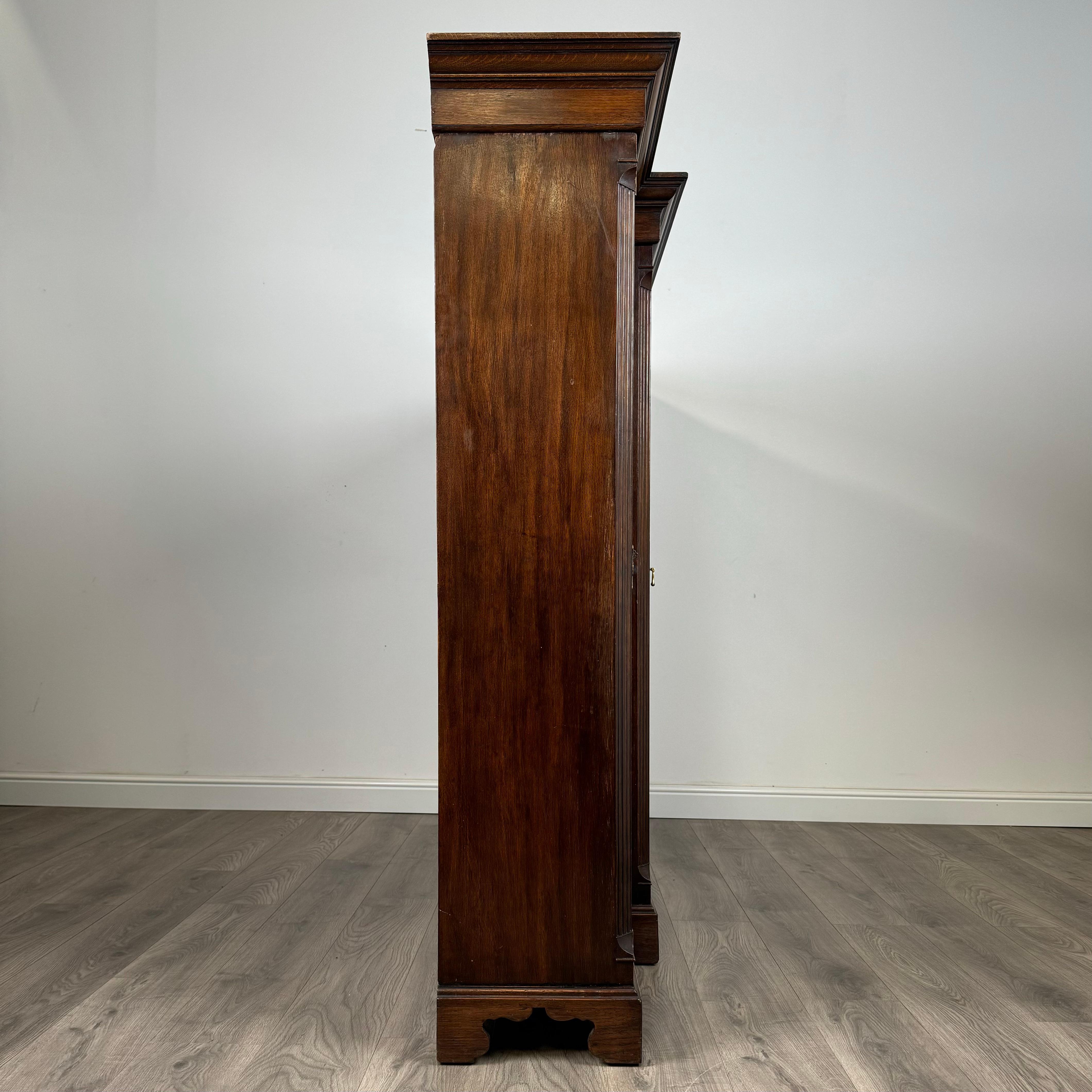 Antico armadio di qualità del XX secolo in Oak ( REF AFS-3261 ) in vendita 4