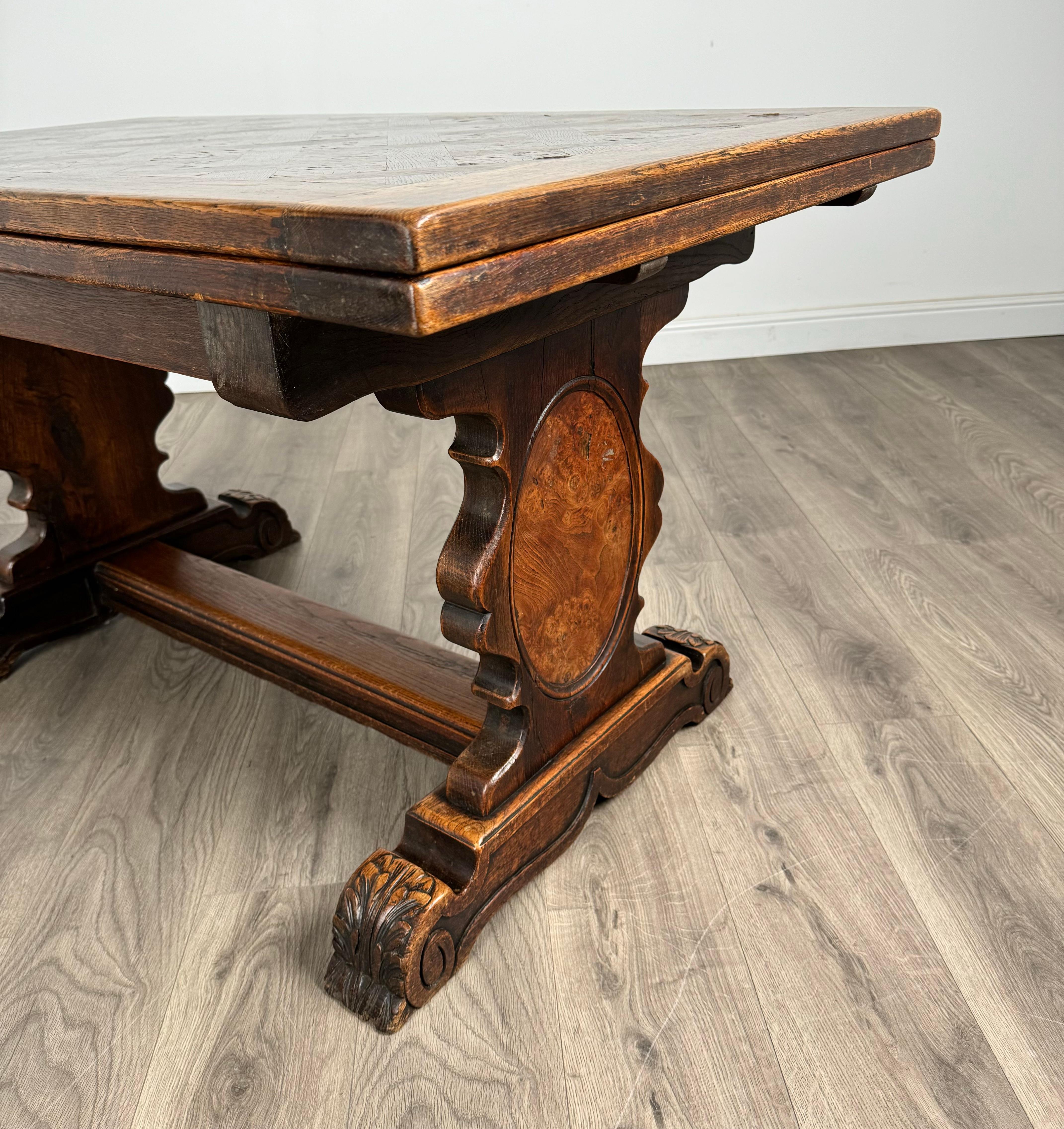 Chêne Ancienne table de salle à manger du 20ème siècle en chêne de qualité supérieure, réf. AF-3180 en vente
